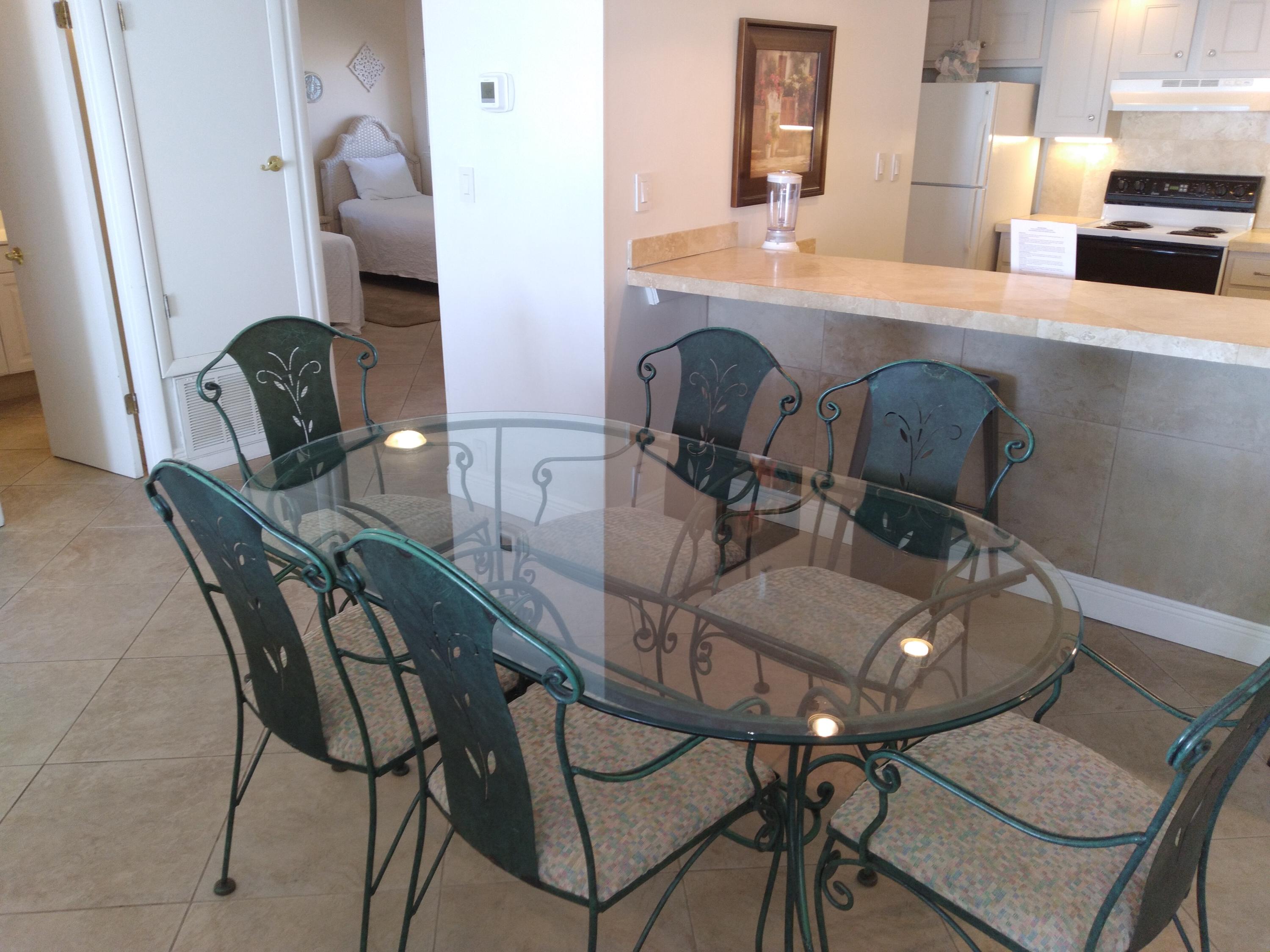 BEACH HOUSE CONDO PH 1 - Residential