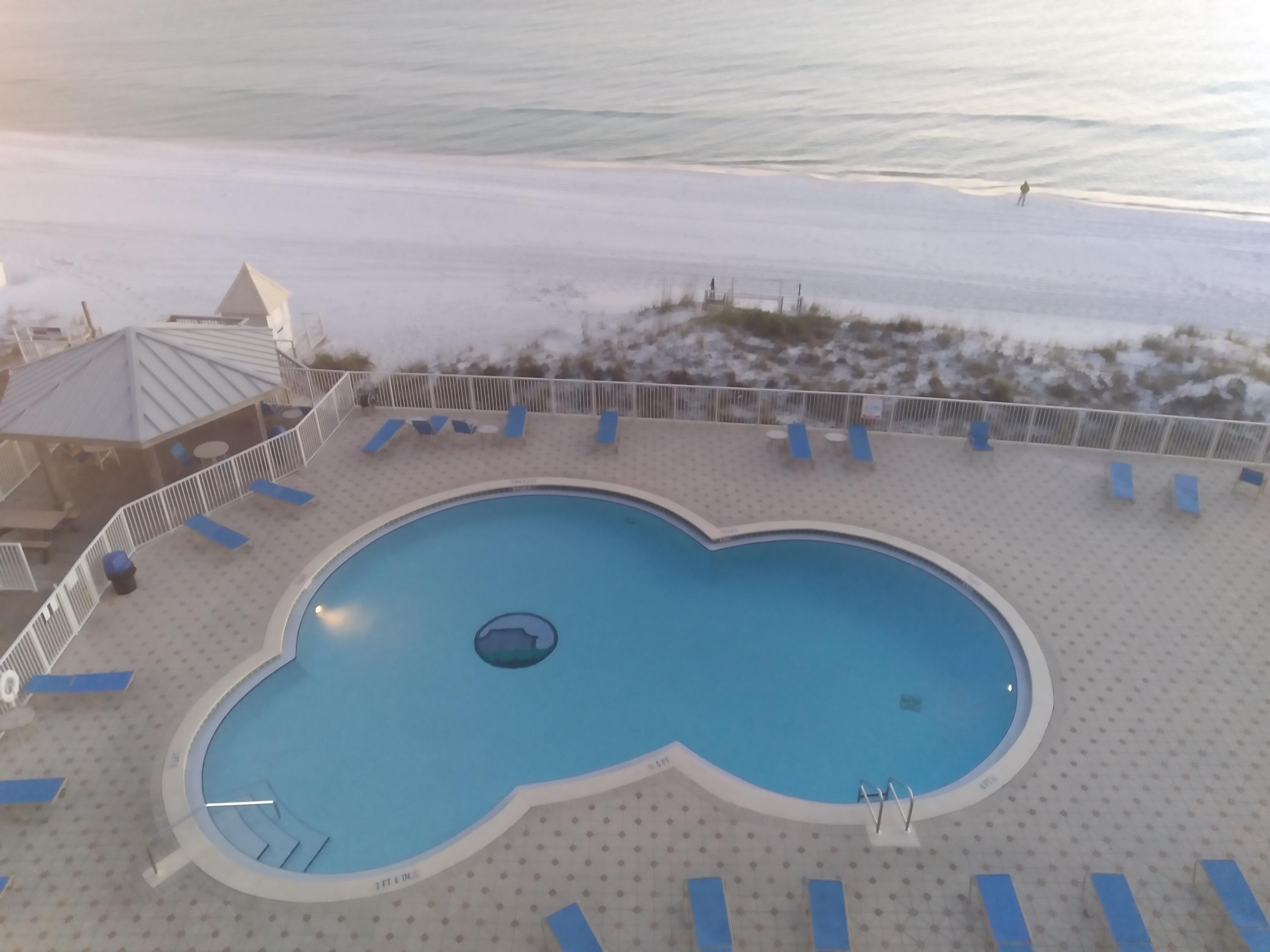 BEACH HOUSE CONDO PH 1 - Residential