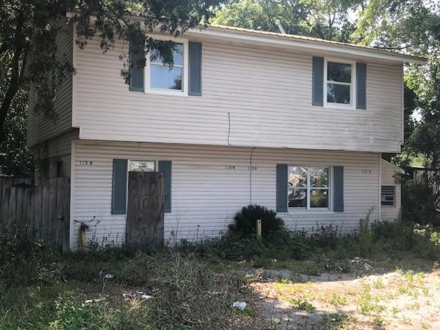 Duplex... CASH buyers only.. Large lot with potential. Upstairs unit has had the renovation started but not completed. 1st floor is a mess. Could be a moneymaker for the right person.Builder/ Developers you may be able to build more units on the property. I was told possibly 6 units total.Use CAUTION while walking around. View at your own risk.