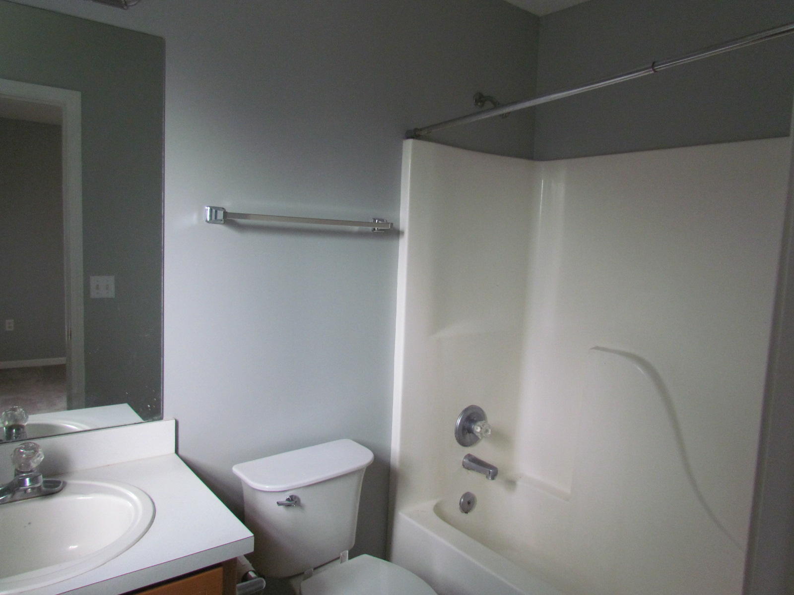 CREEKSIDE - Residential Lease