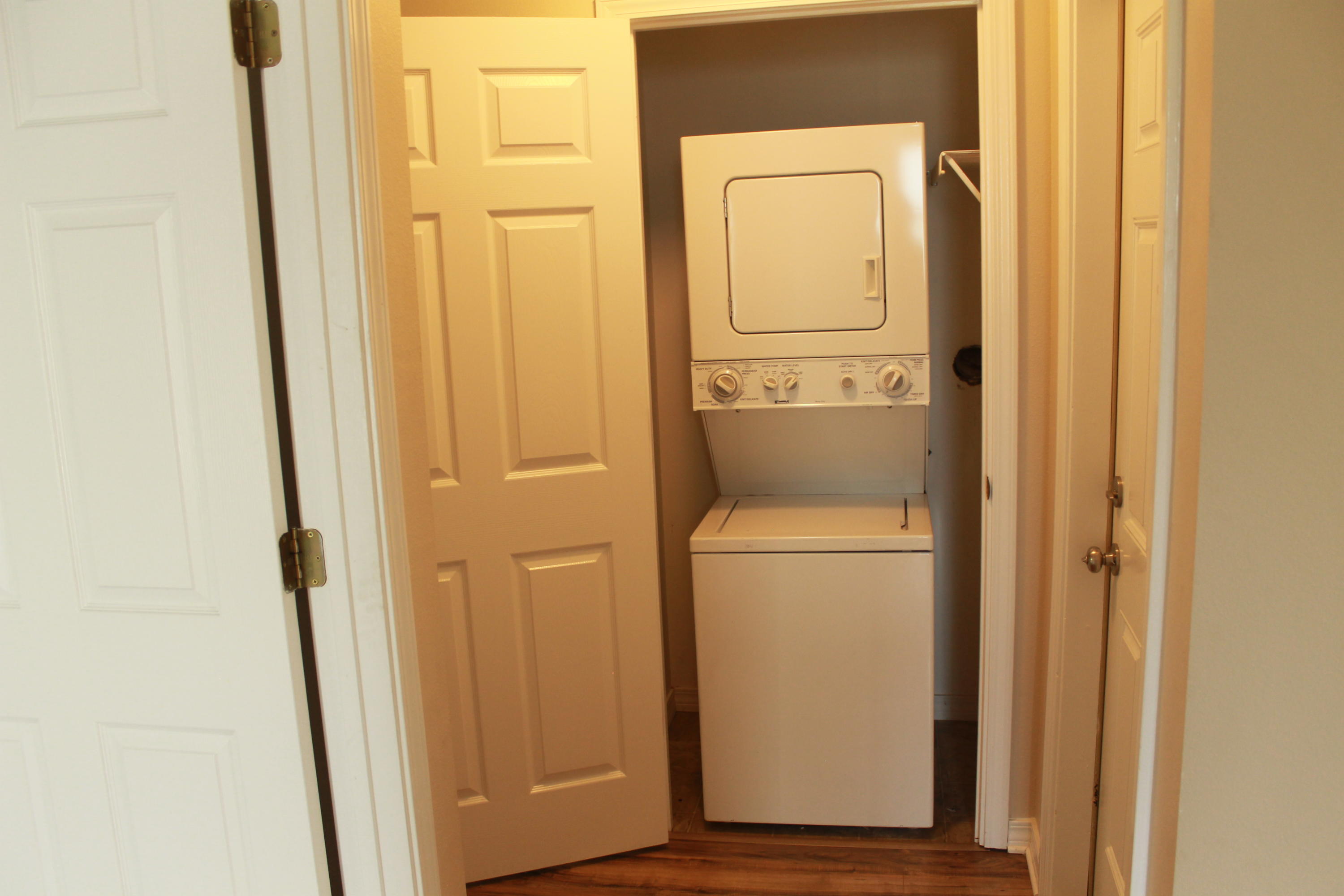 SOUTHWAY ESTATES 2ND ADDN - Residential