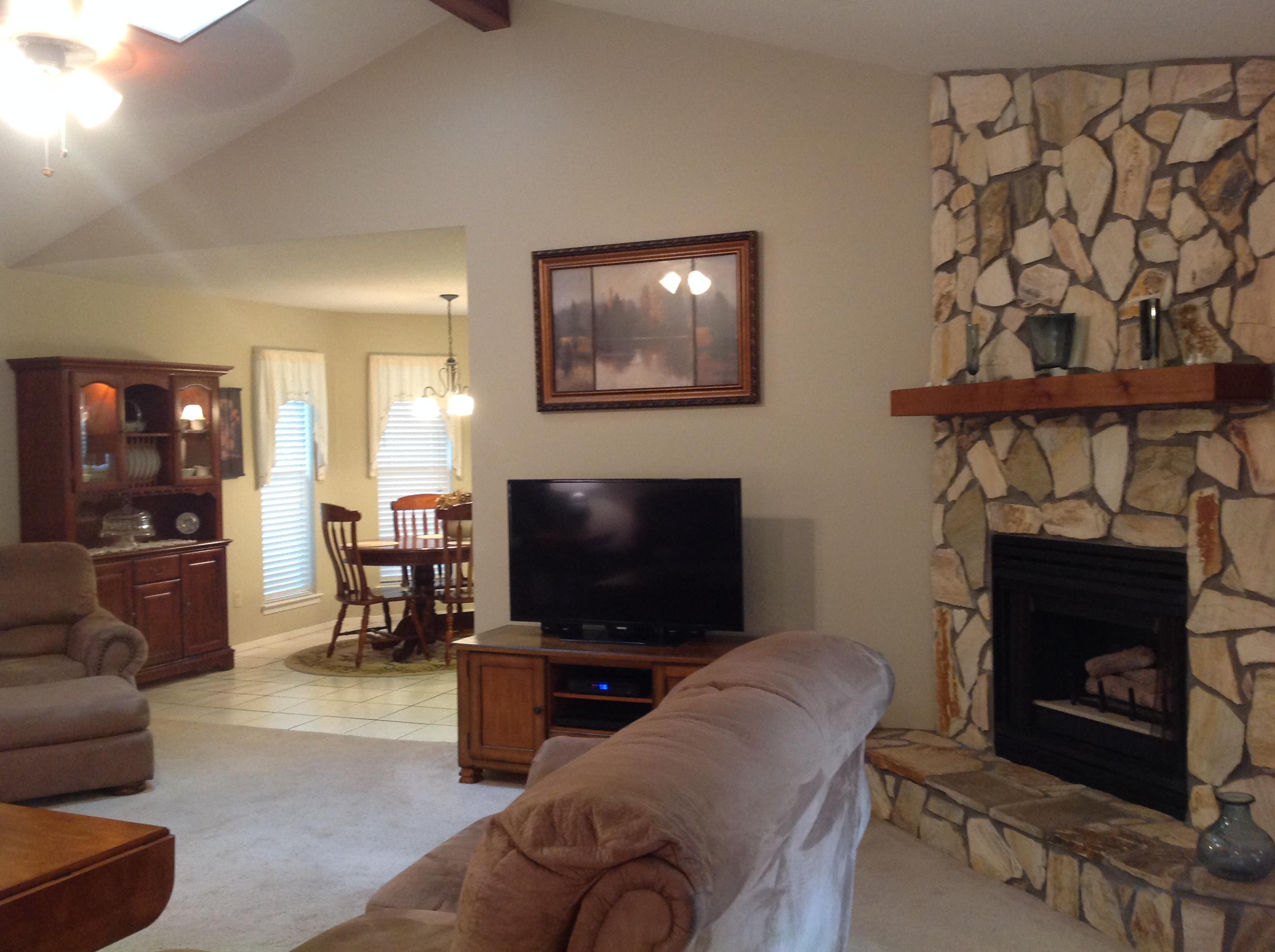 PARKWOOD LANE BLUEWATER BAY - Residential