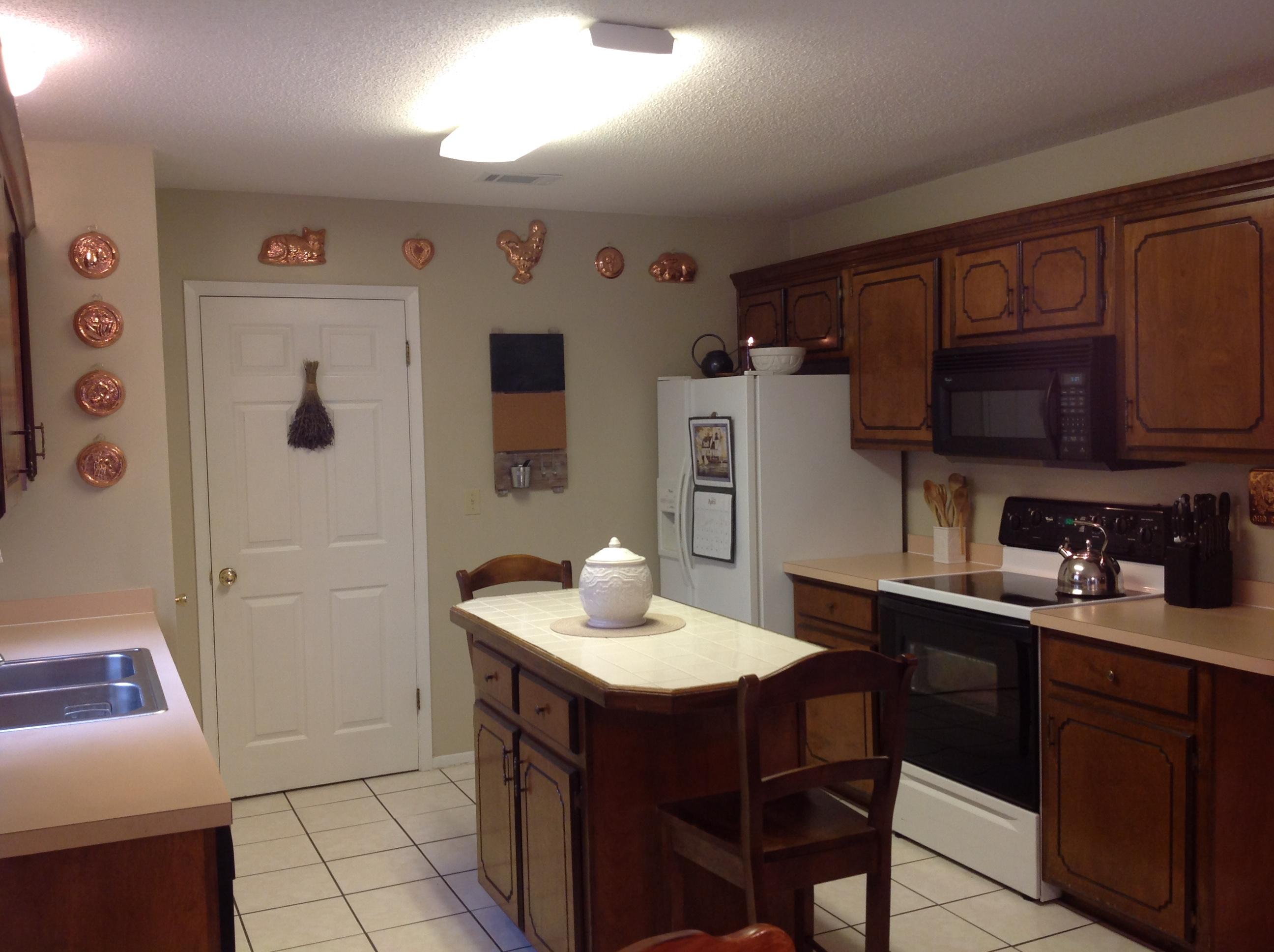 PARKWOOD LANE BLUEWATER BAY - Residential