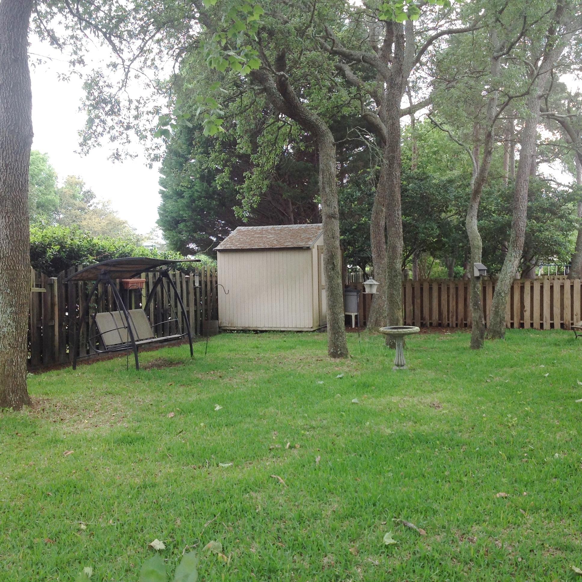 PARKWOOD LANE BLUEWATER BAY - Residential