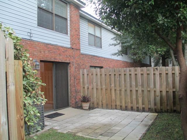 STUDIO T/H LOT 16 - Residential Lease