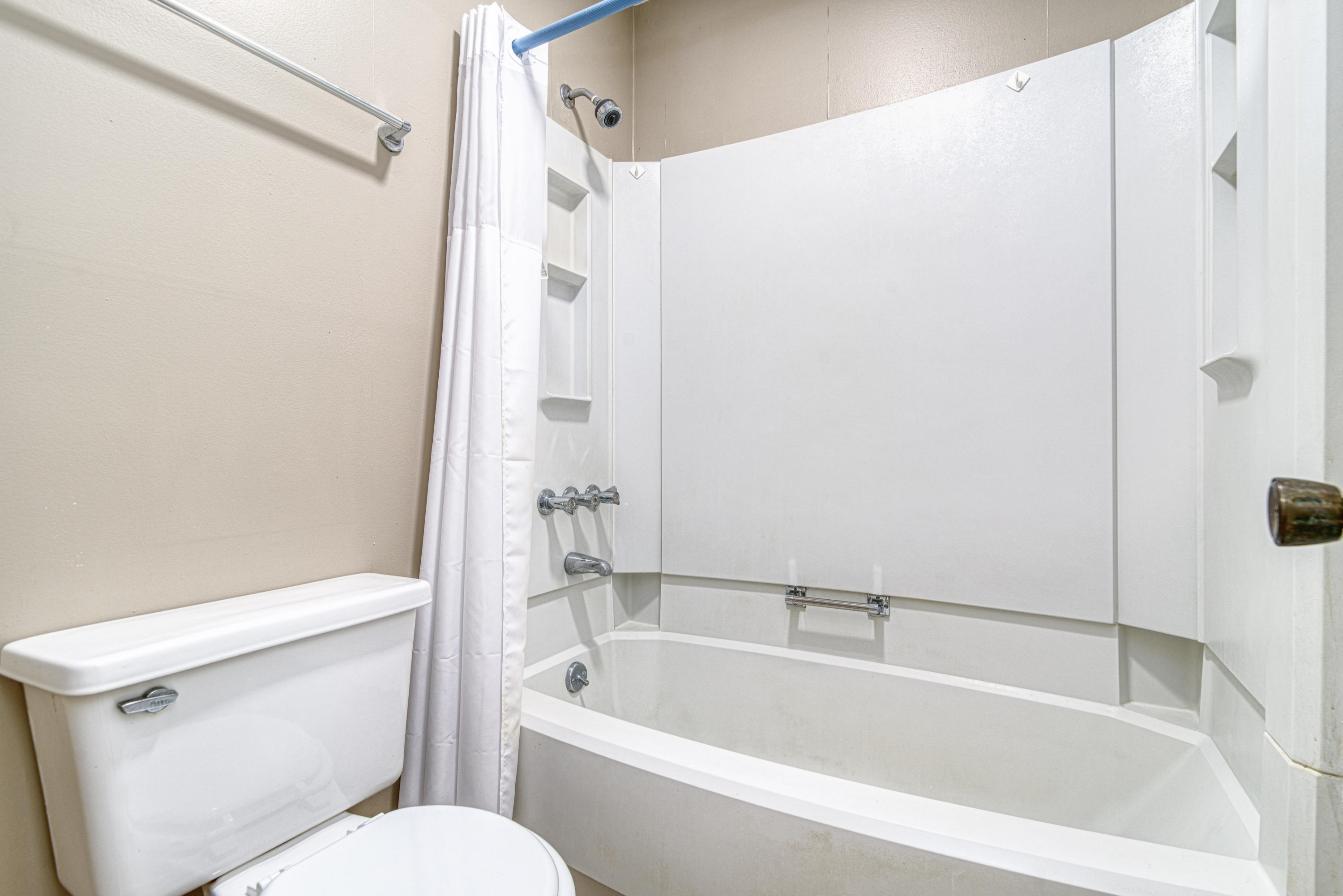 WINDCHASE BAY CONDO - Residential