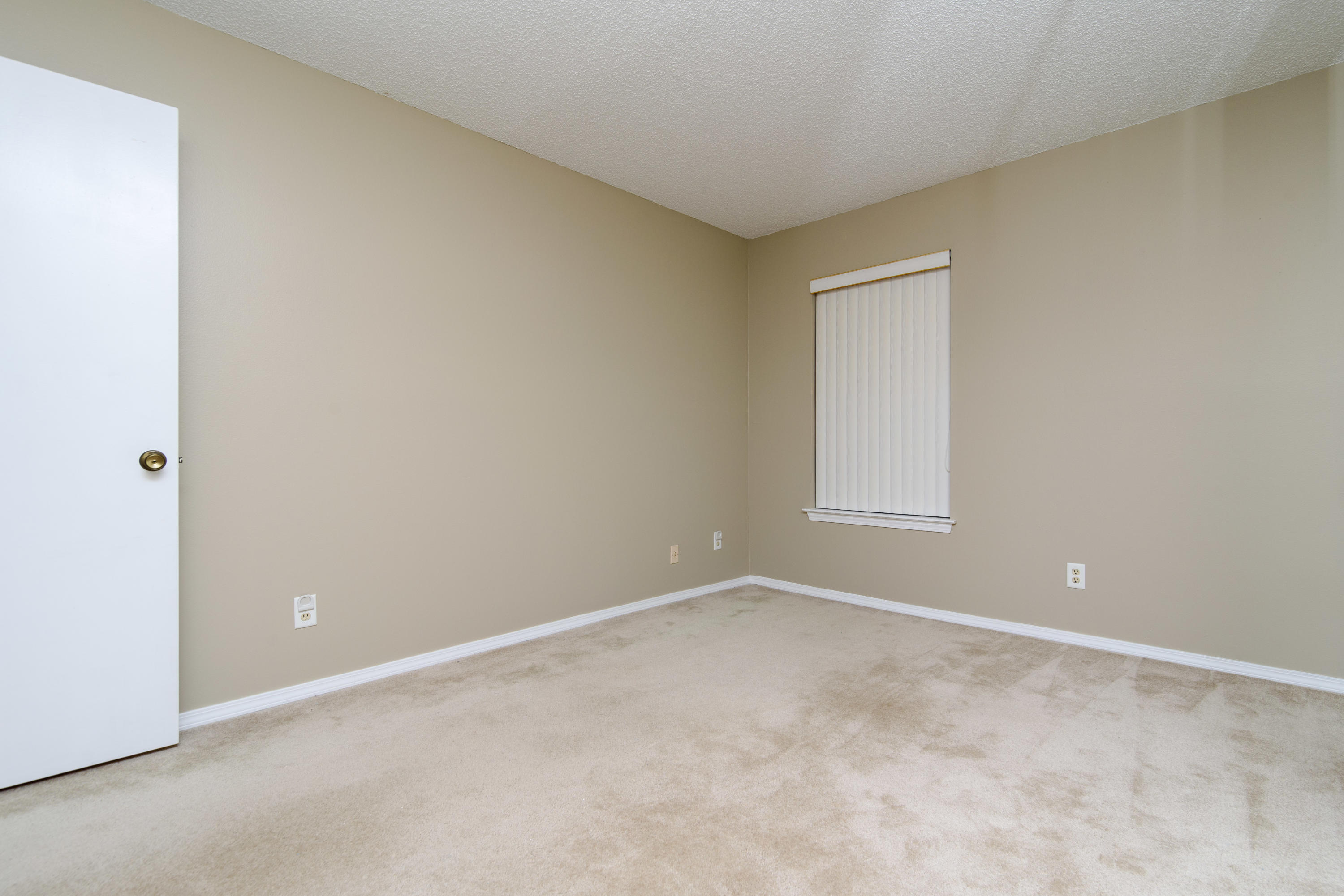 WINDCHASE BAY CONDO - Residential