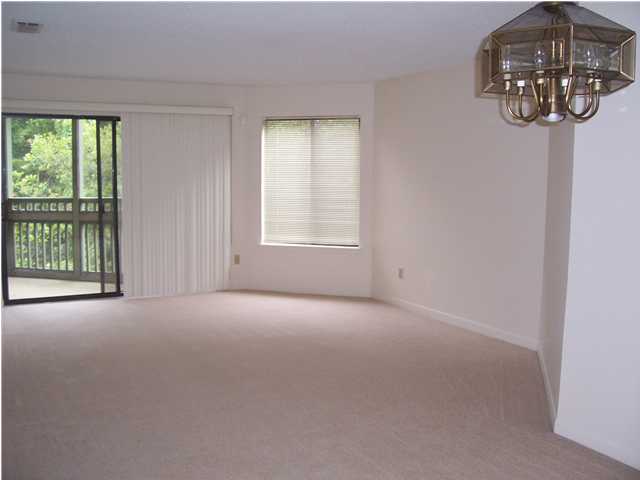 GARDEN OAKS CONDO - Residential Lease