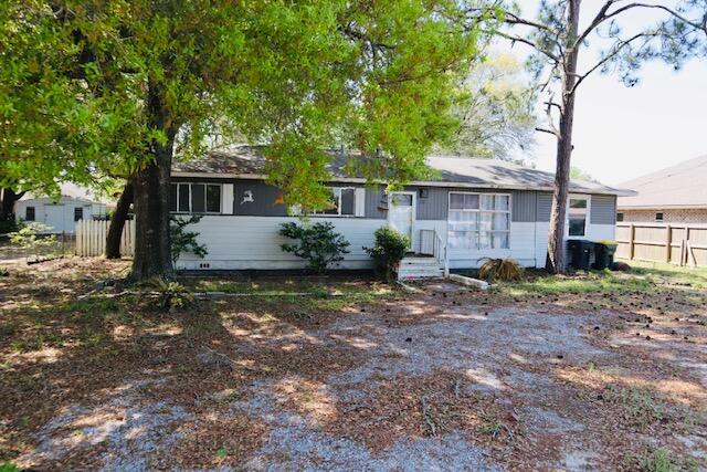 BEL-AIR S/D LOT 29 BLK 1 - Residential