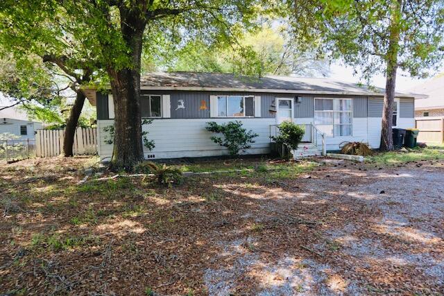 BEL-AIR S/D LOT 29 BLK 1 - Residential