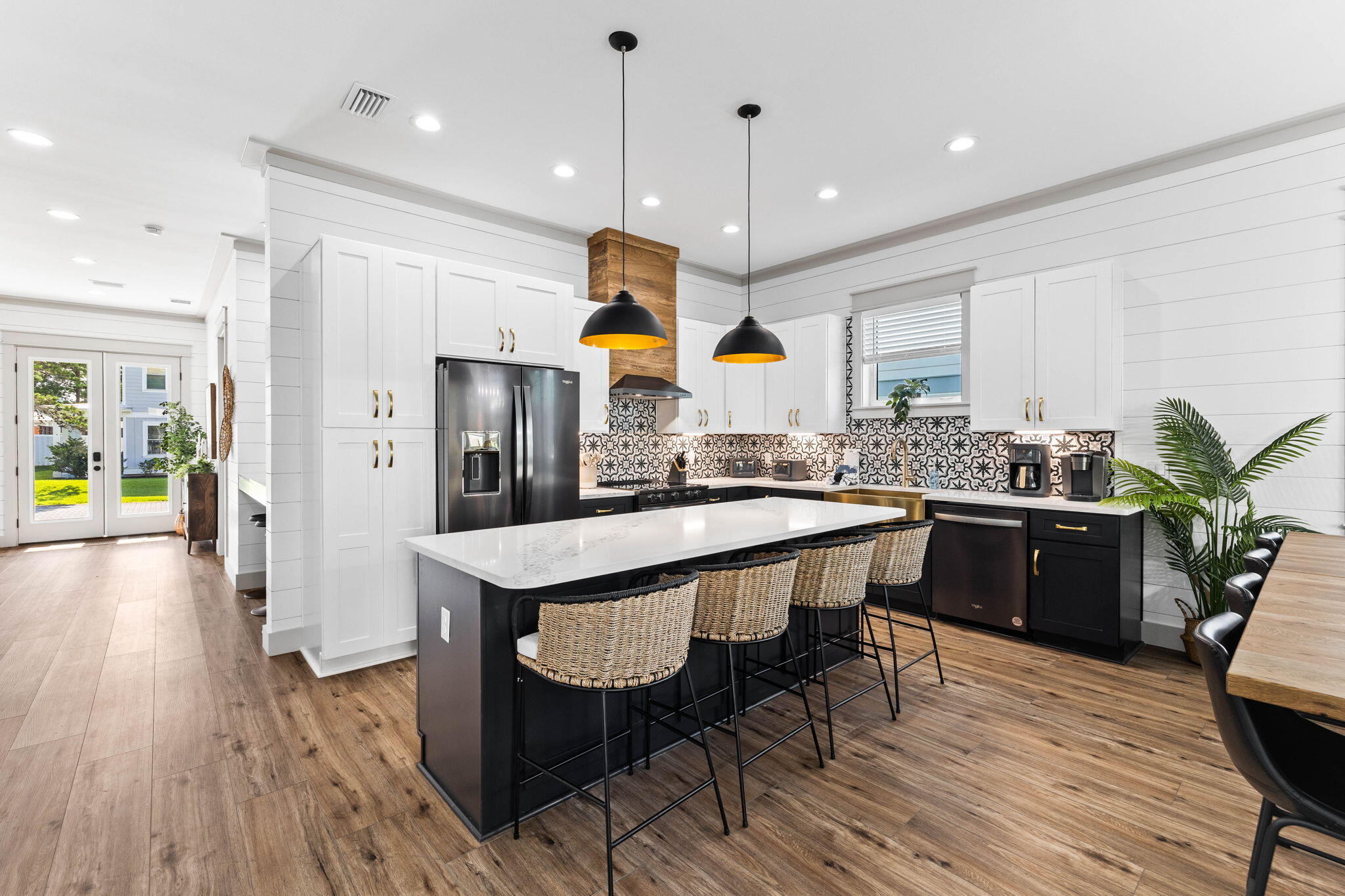 FRANGISTA BEACH 2ND ADDN - Residential