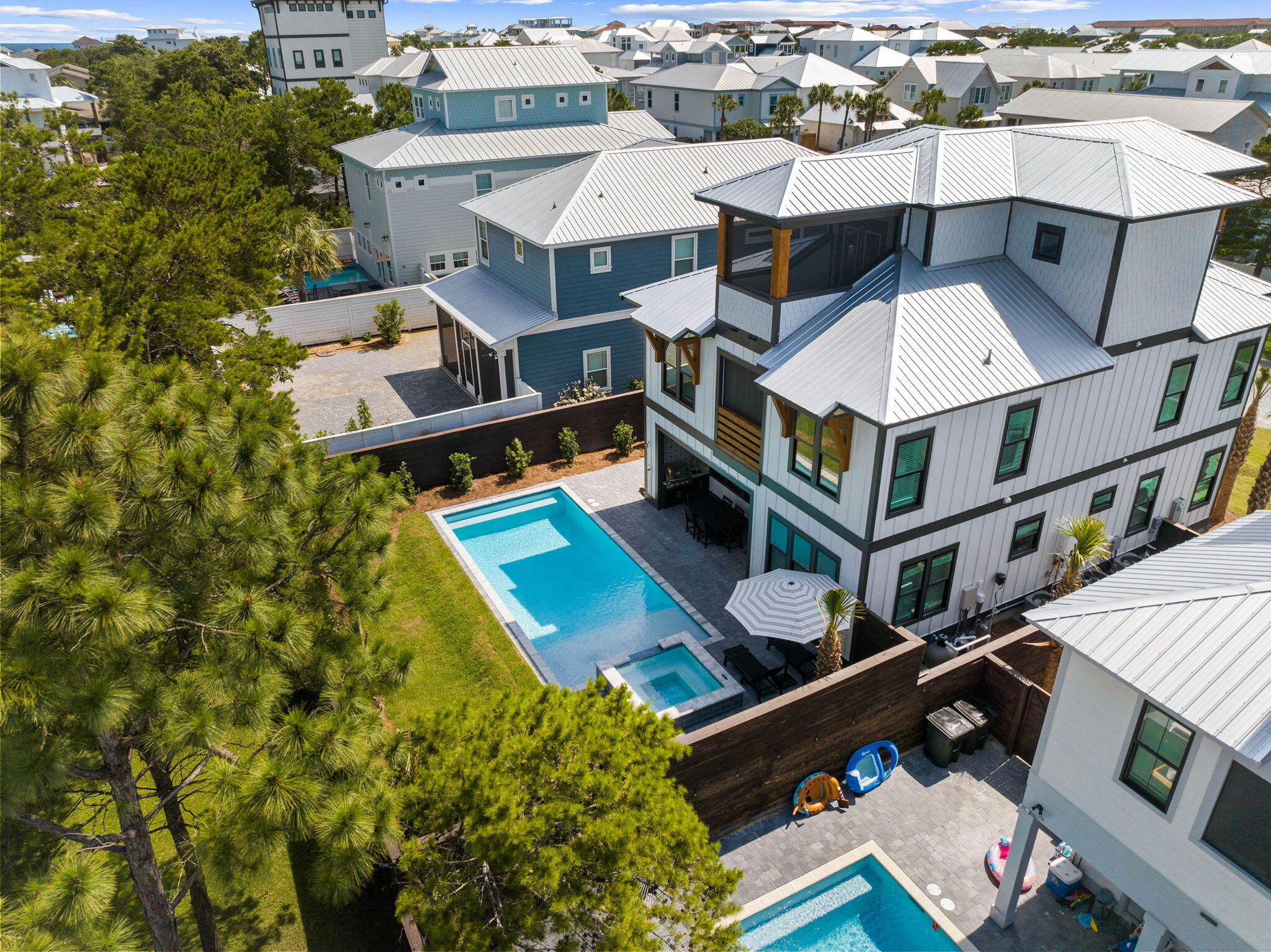 FRANGISTA BEACH 2ND ADDN - Residential