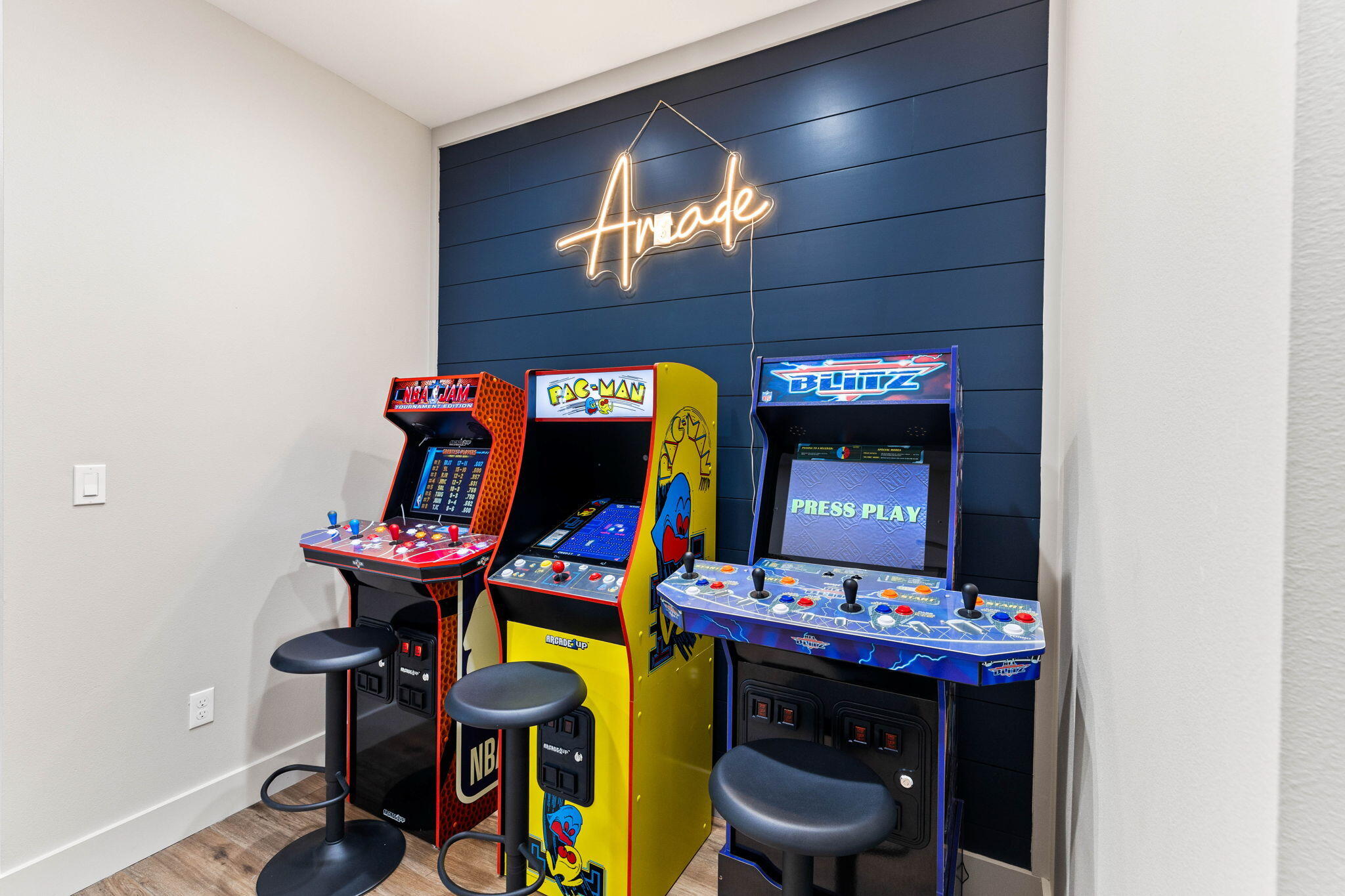 FRANGISTA BEACH 2ND ADDN - Residential