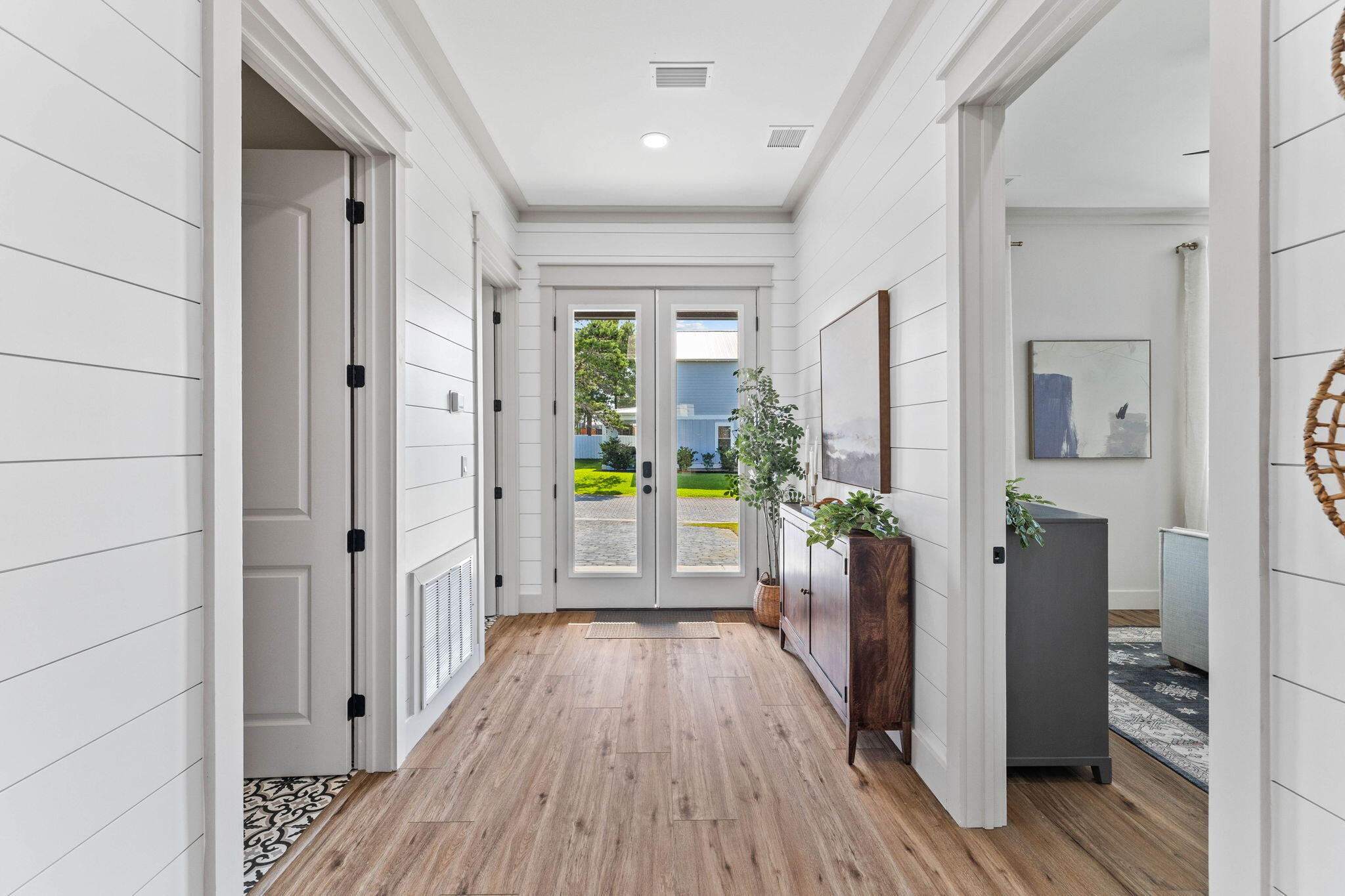 FRANGISTA BEACH 2ND ADDN - Residential