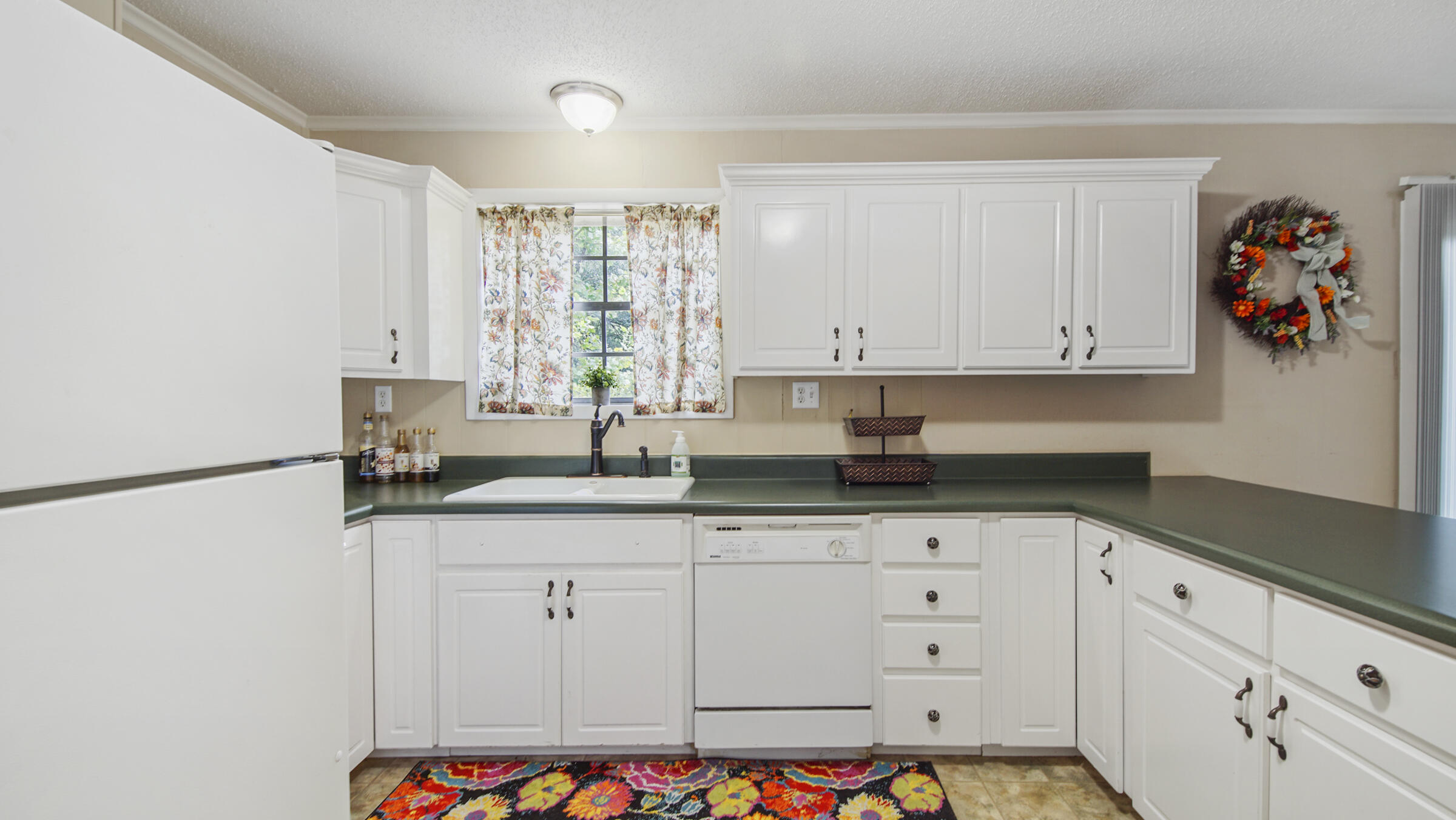 LAKEVIEW HEIGHTS - Residential