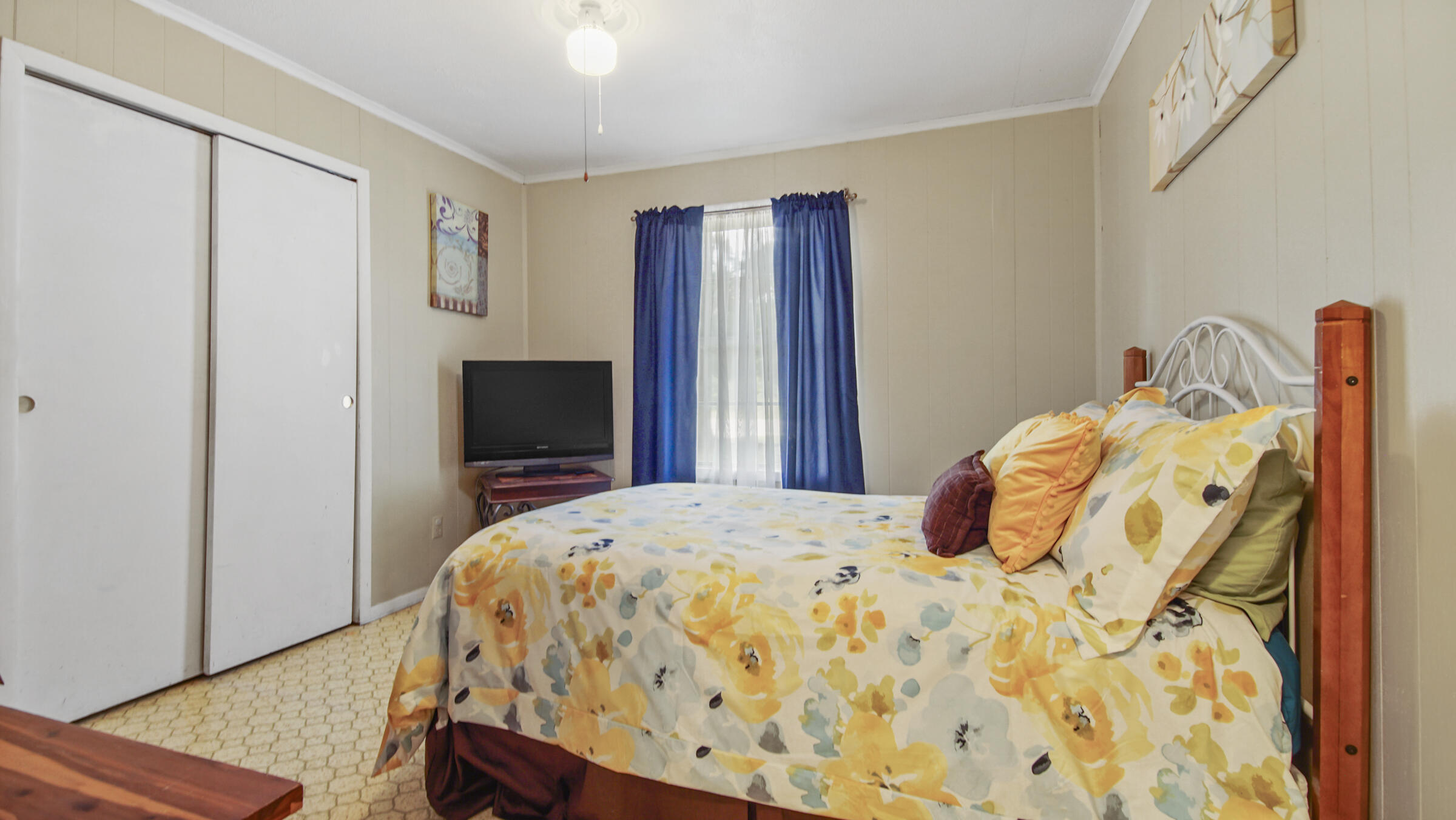 LAKEVIEW HEIGHTS - Residential