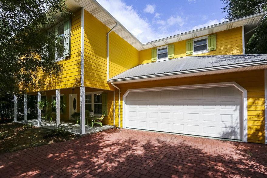 This 5 bedroom / 4.5 bath house is available for rent, unfurnished, on 9/1/18. No pets allowed. Background check and 1 year lease required.