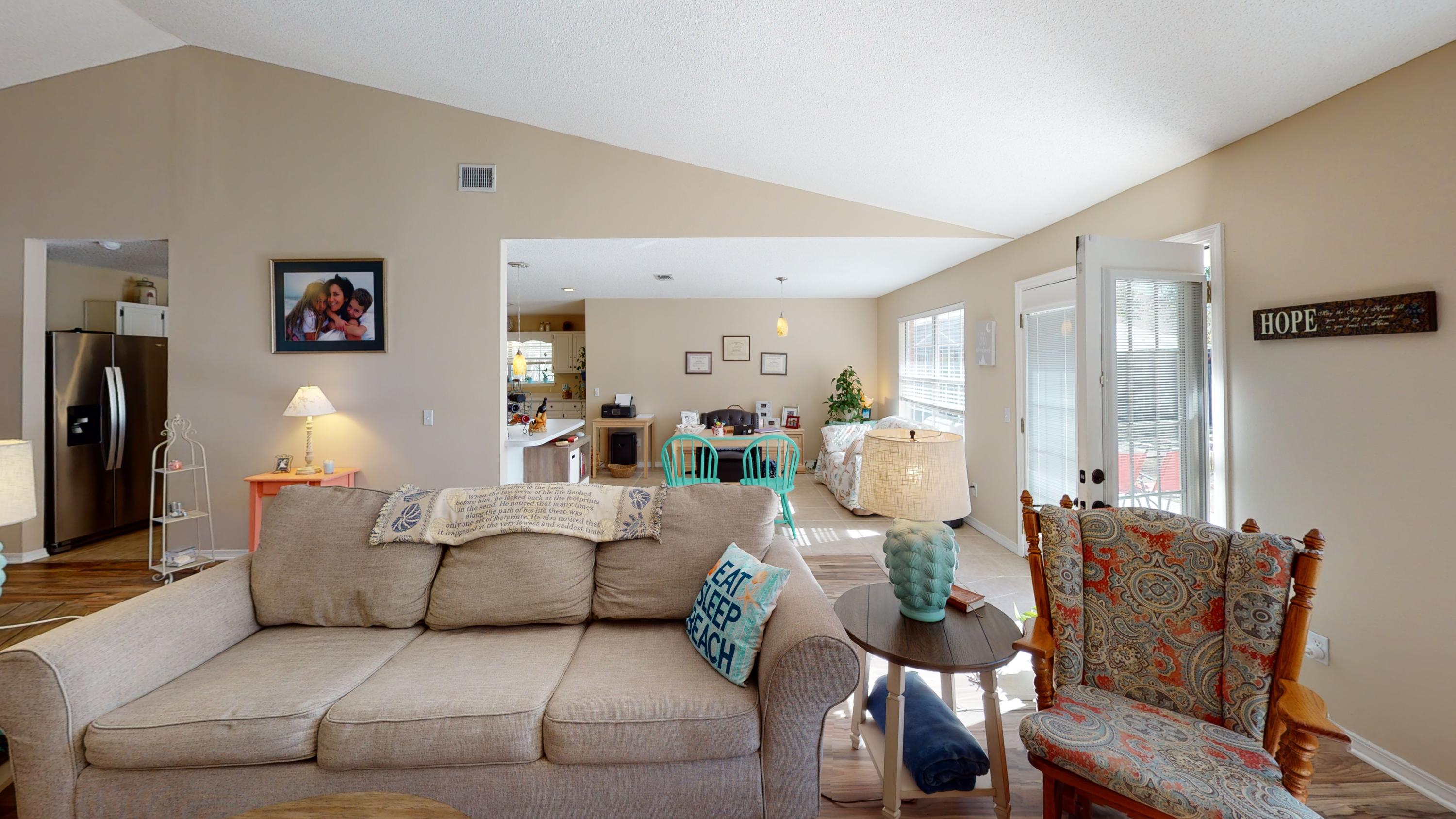 SPANISH TRACE ESTATES - Residential