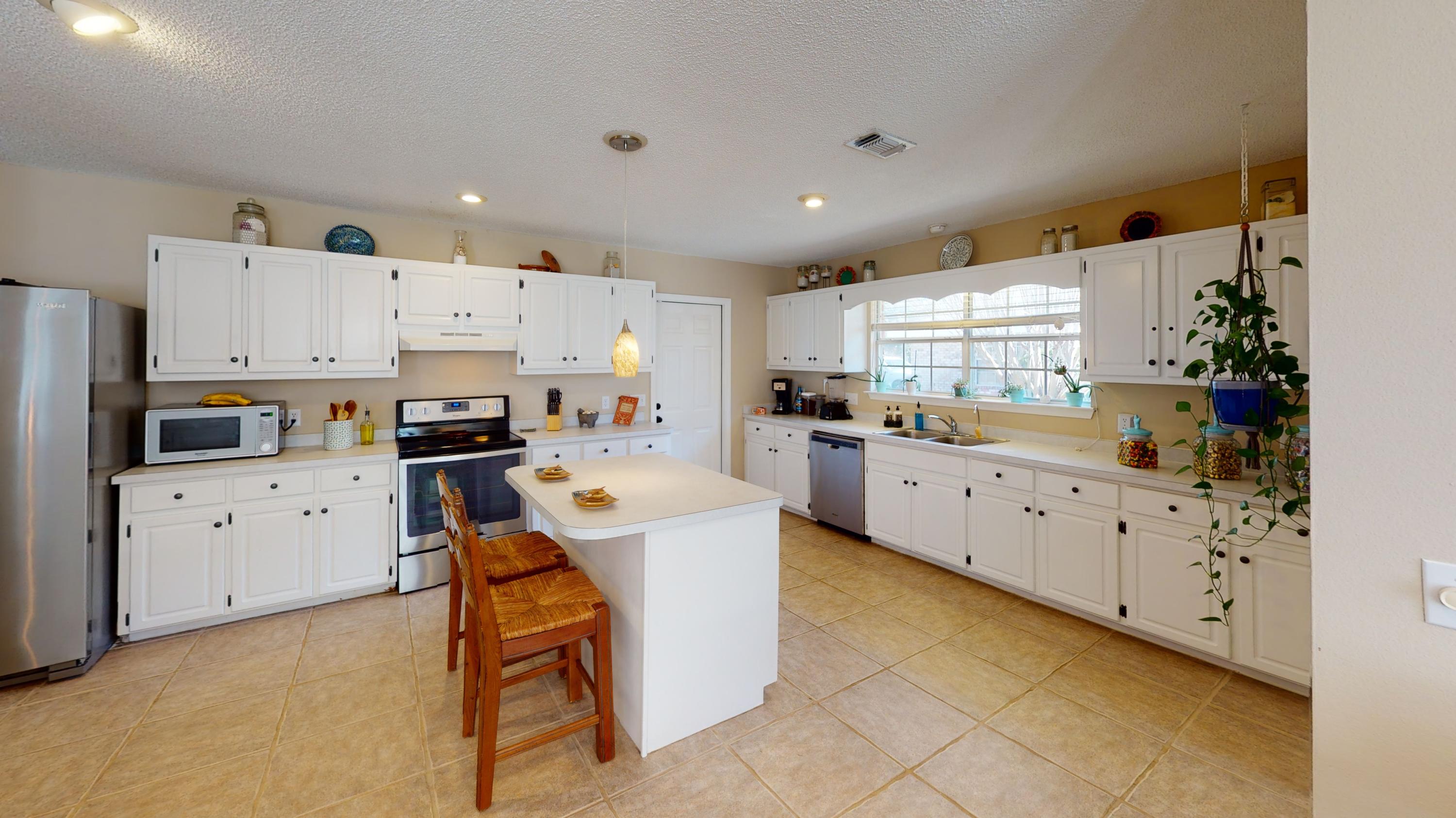 SPANISH TRACE ESTATES - Residential