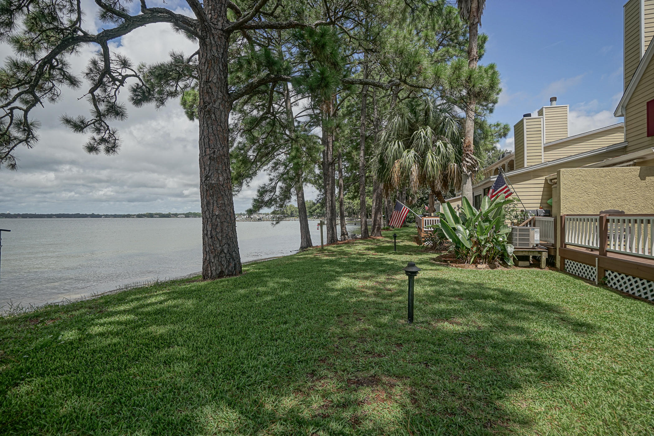 GARNIERS CAY T/H - Residential