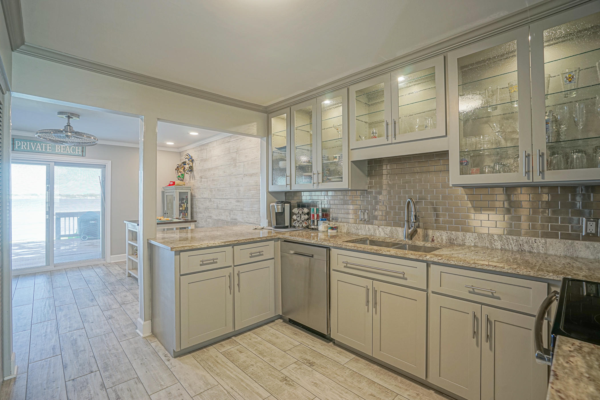 GARNIERS CAY T/H - Residential