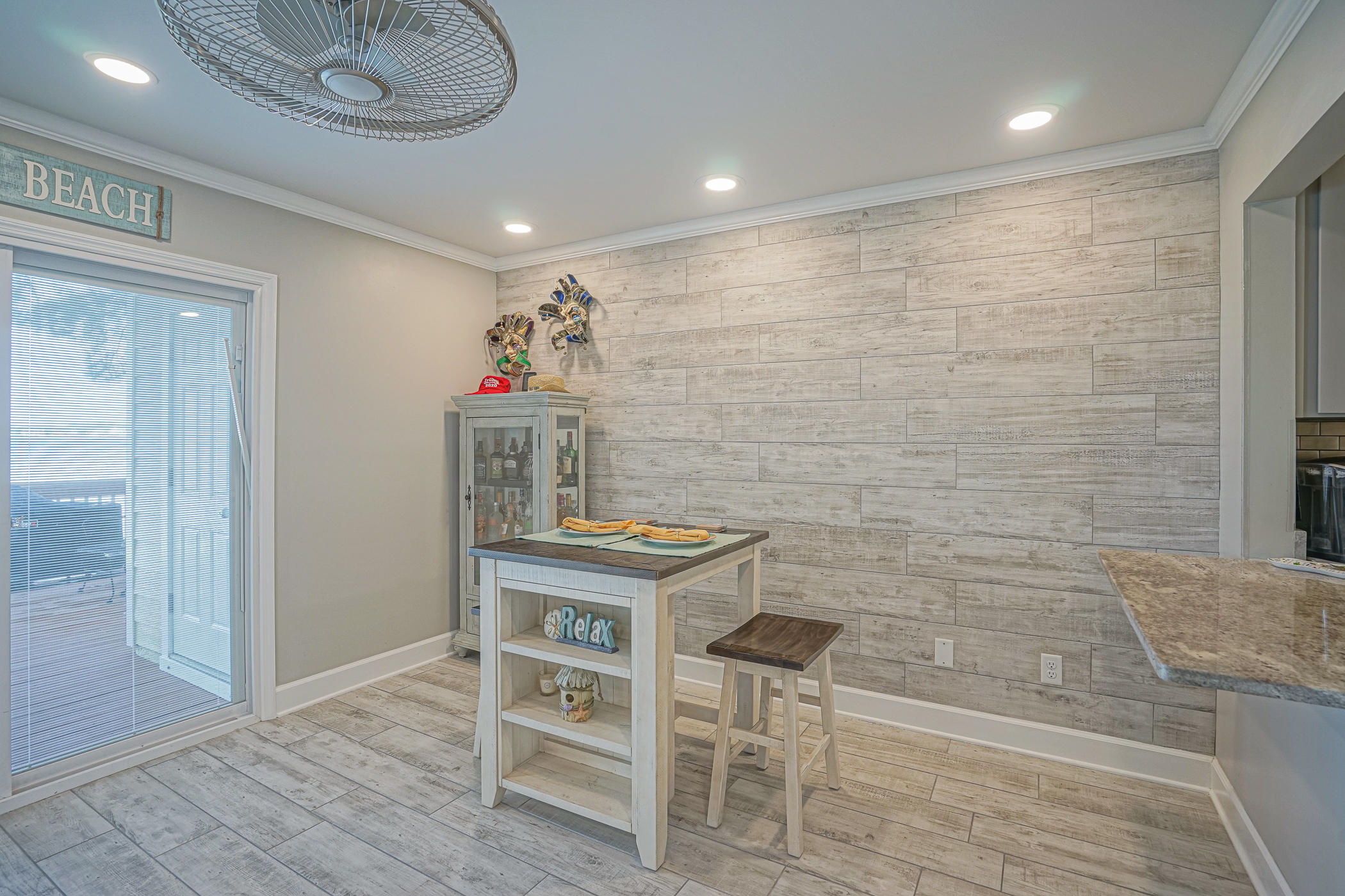 GARNIERS CAY T/H - Residential