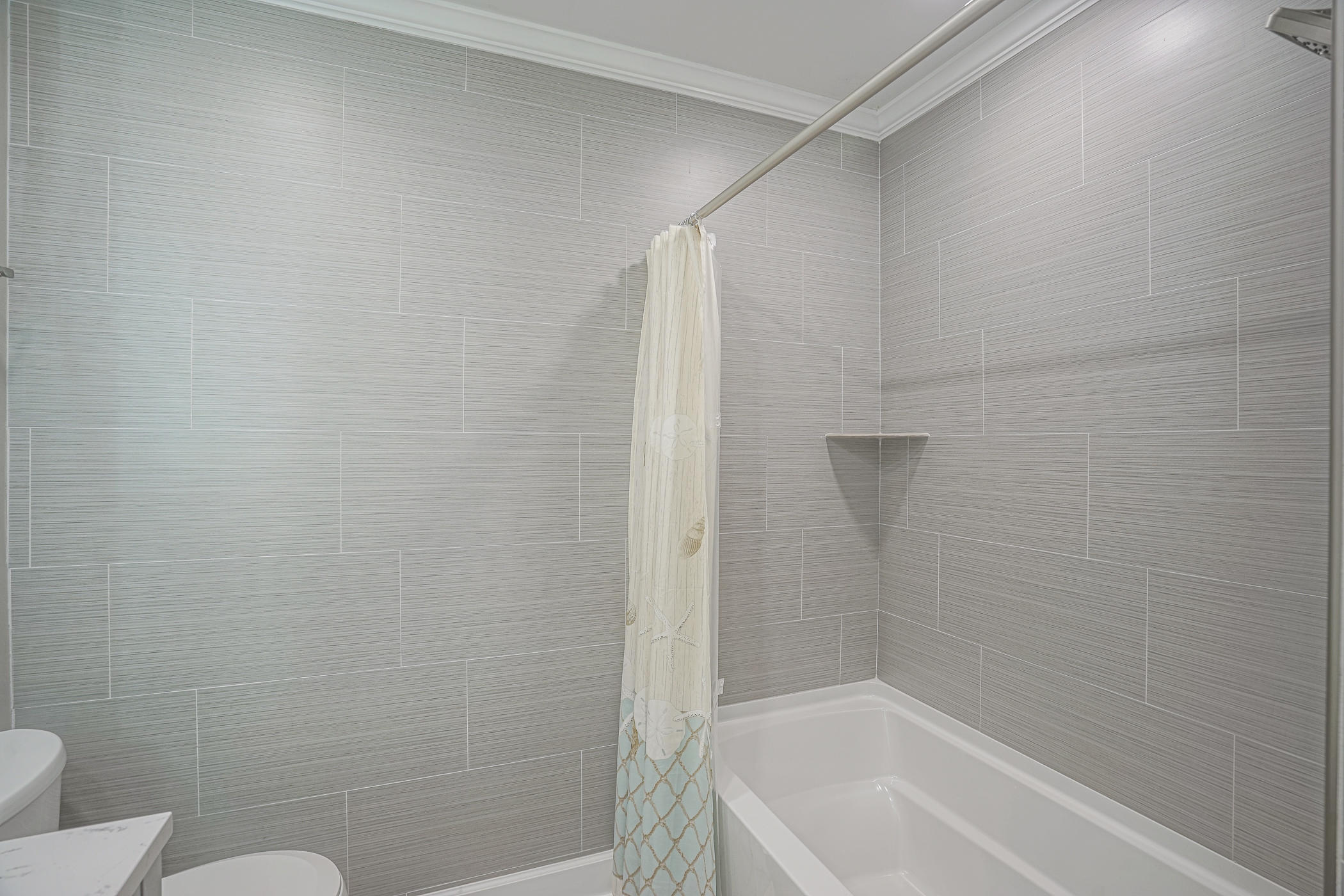 GARNIERS CAY T/H - Residential