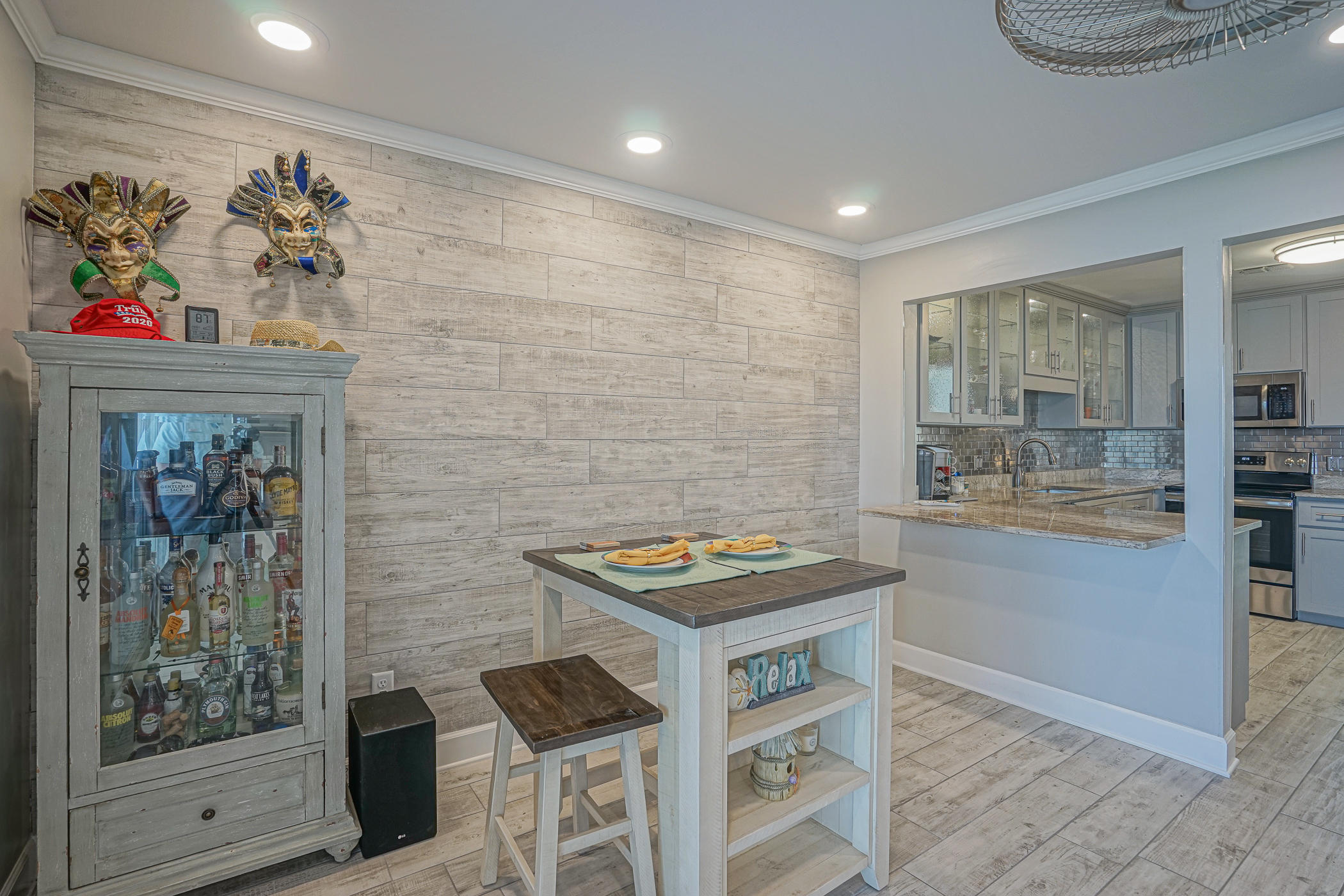 GARNIERS CAY T/H - Residential