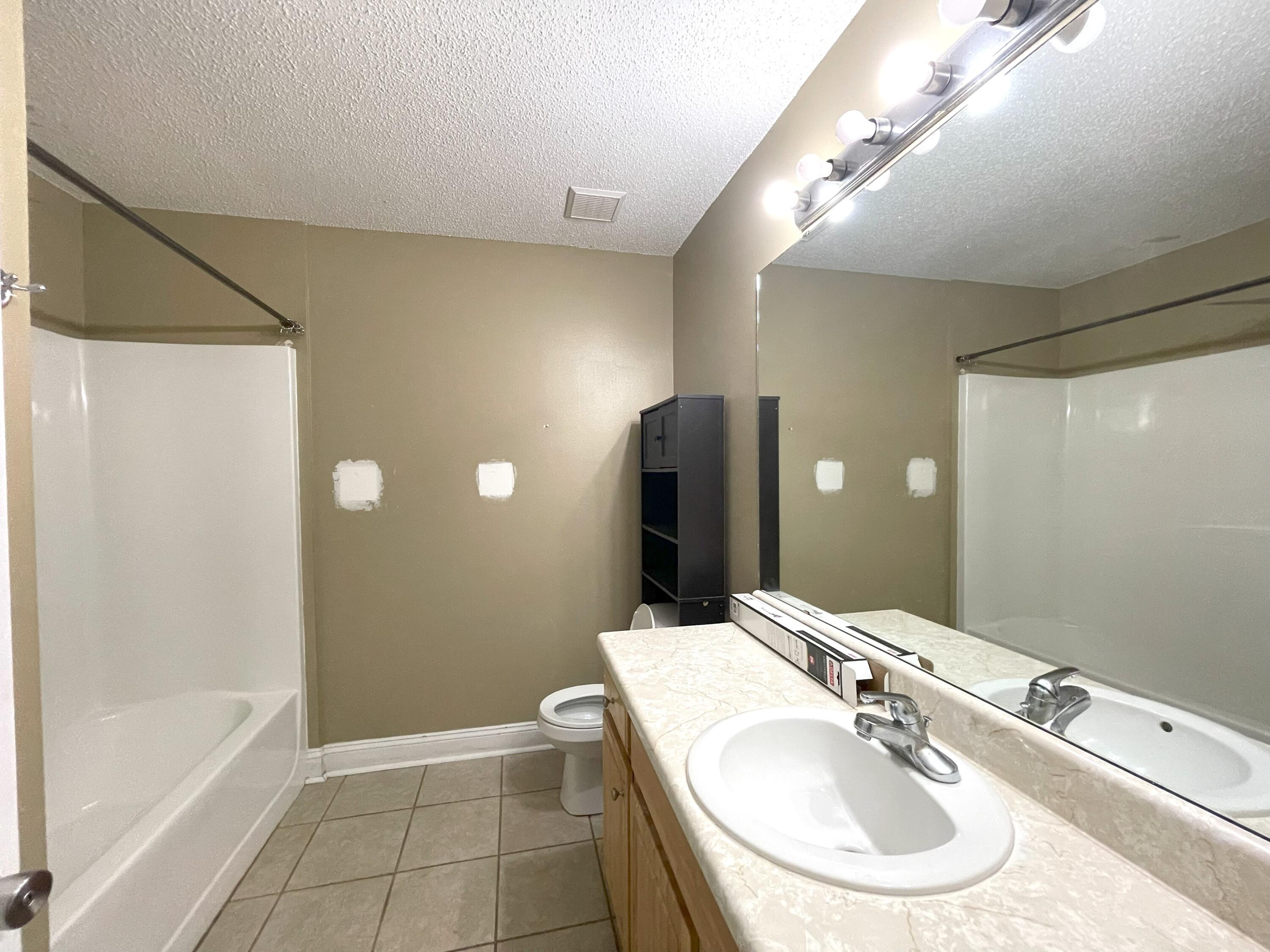 OLD BETHEL ESTATES PH II - Residential Lease