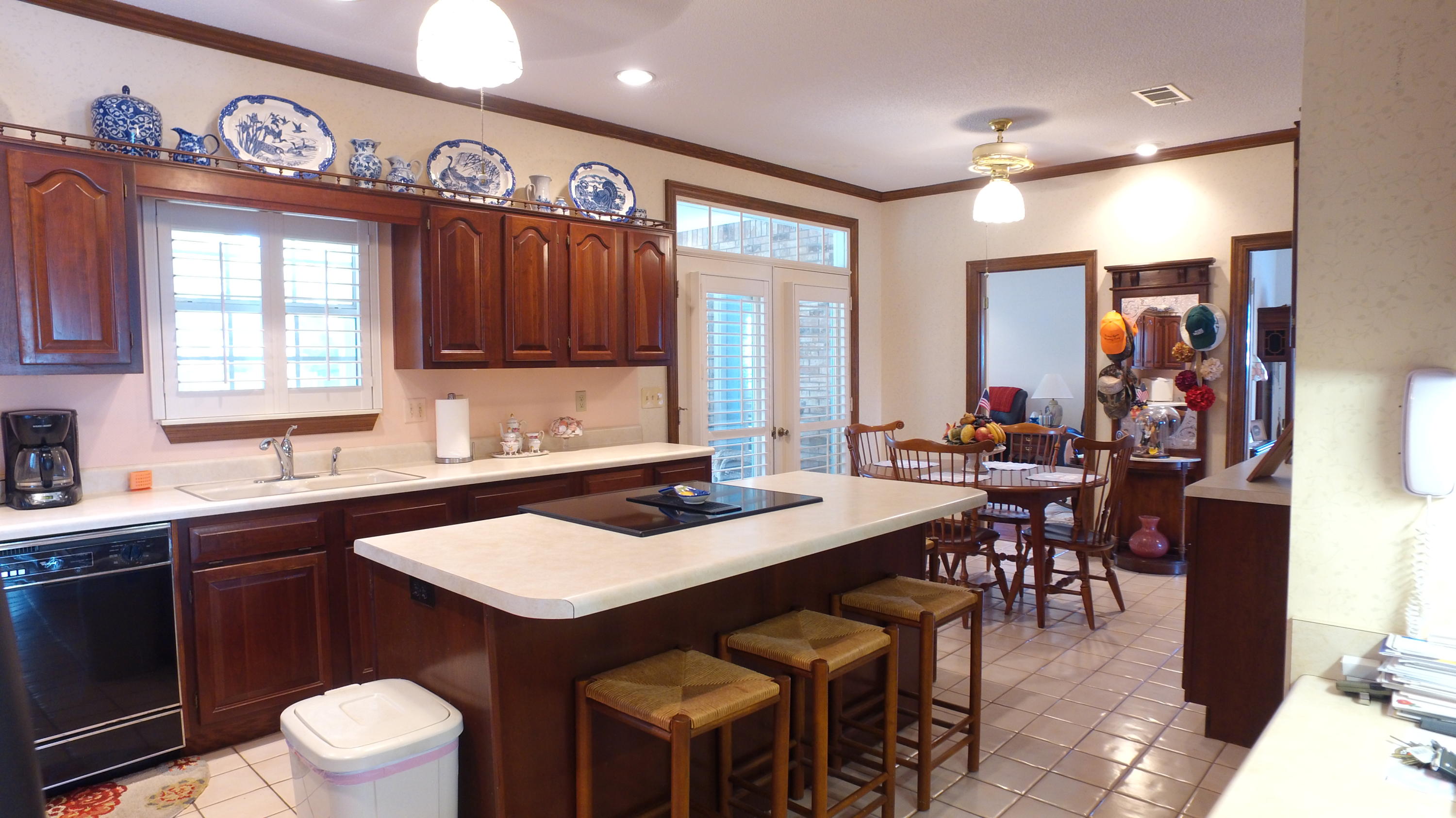 ELLIOTTS POINT 11TH ADDN - Residential