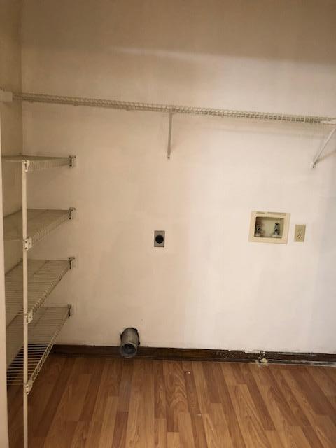 LEESA JENNIFER ACRES - Residential Lease