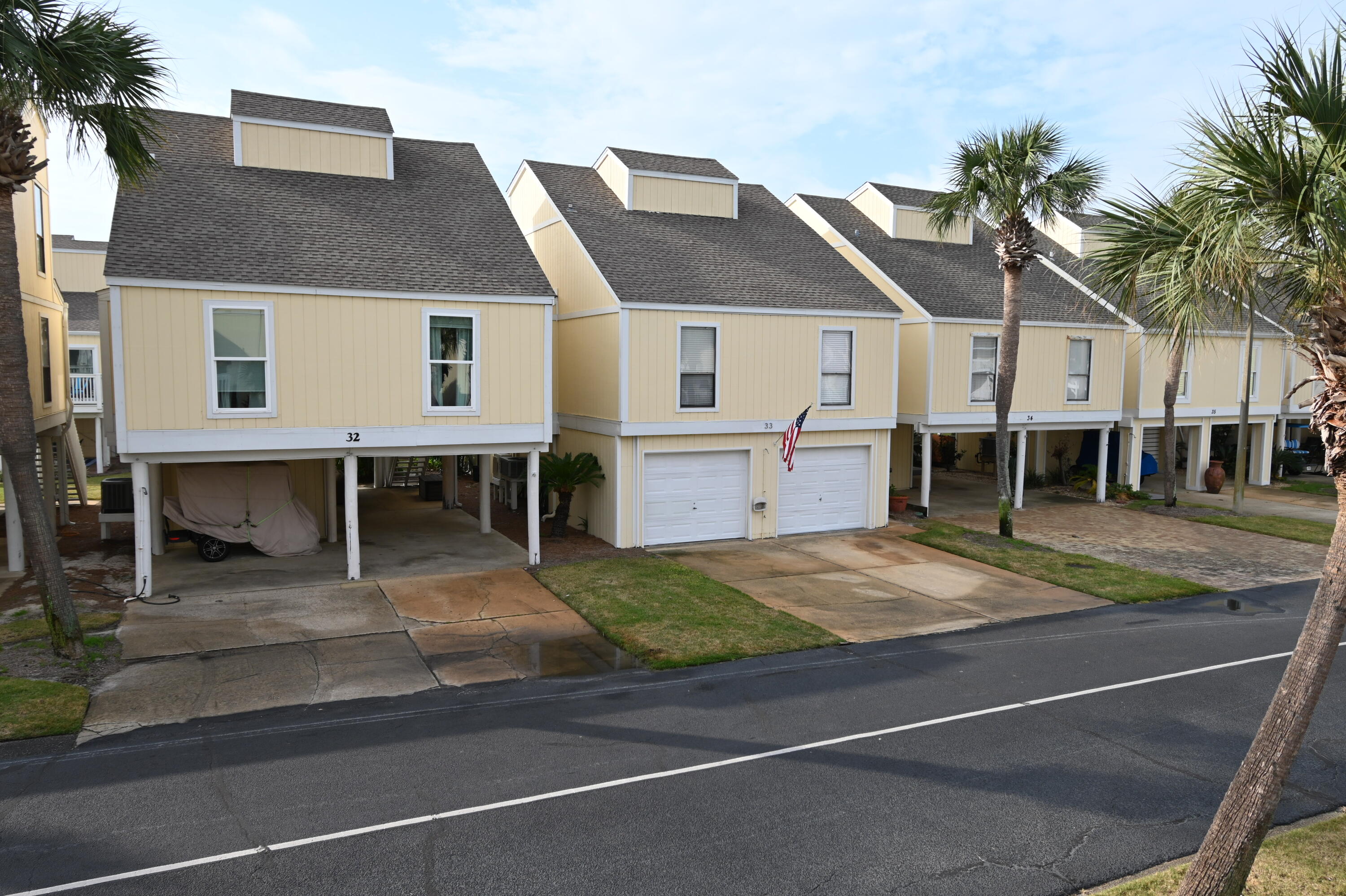 SANDPIPER COVE X BLDG 33 - Residential