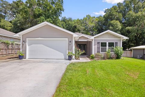 A home in Niceville