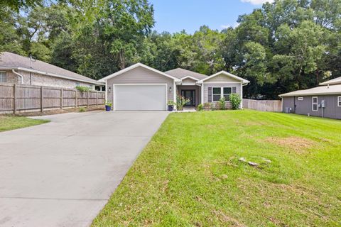 A home in Niceville