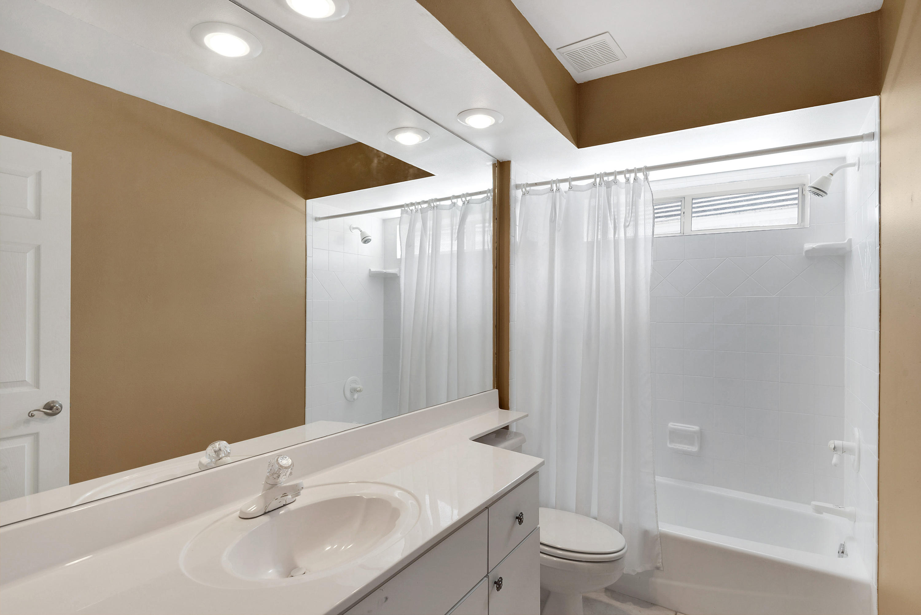 EMERALD BAY PH 1A - Residential