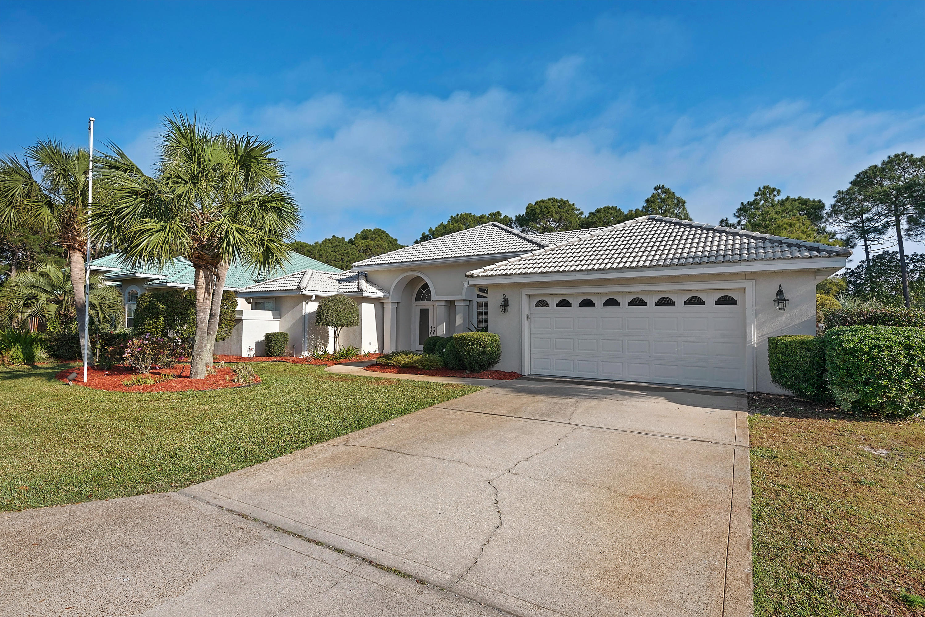 EMERALD BAY PH 1A - Residential