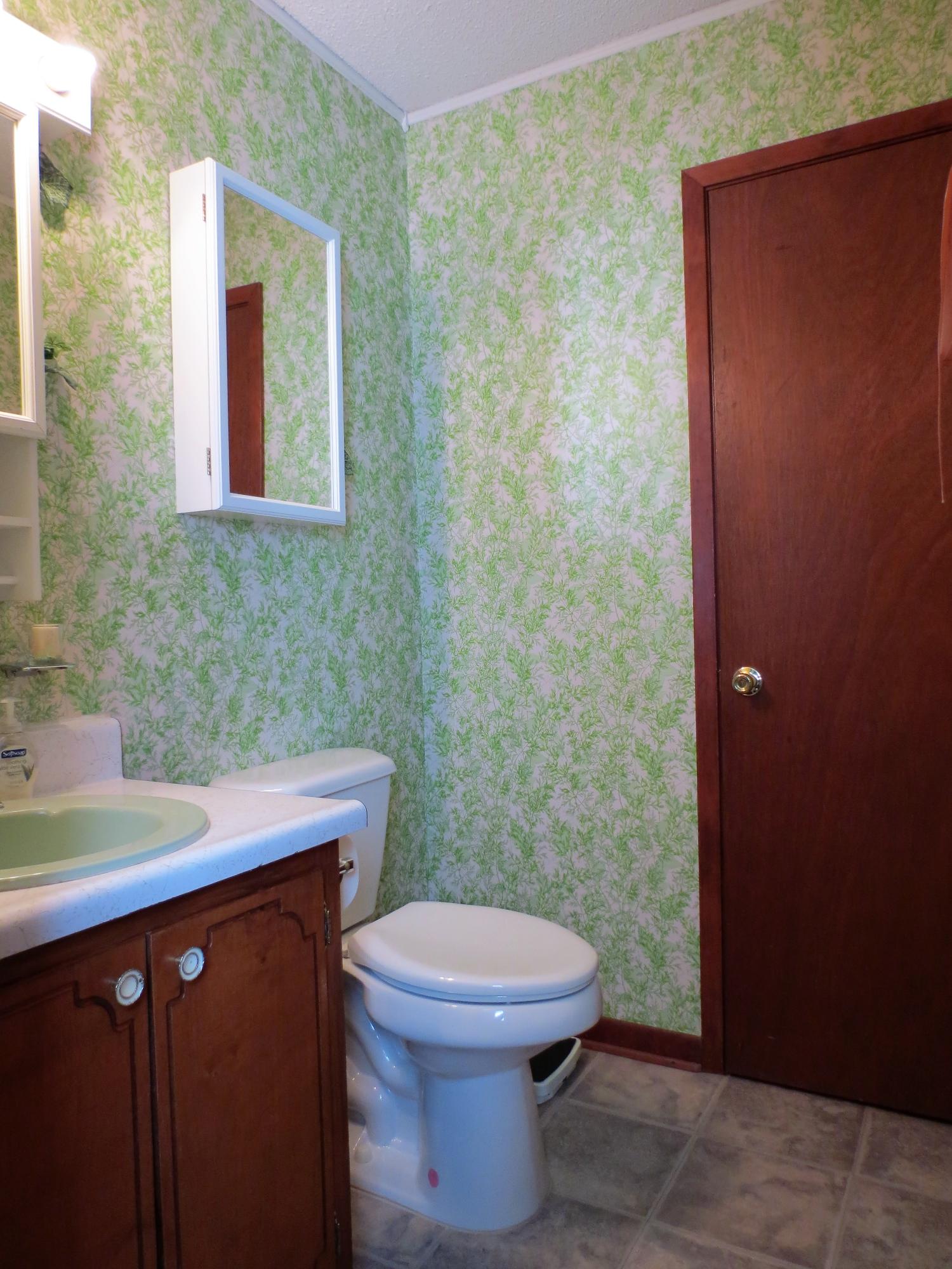 WHISPERING LAKES ESTATES - Residential