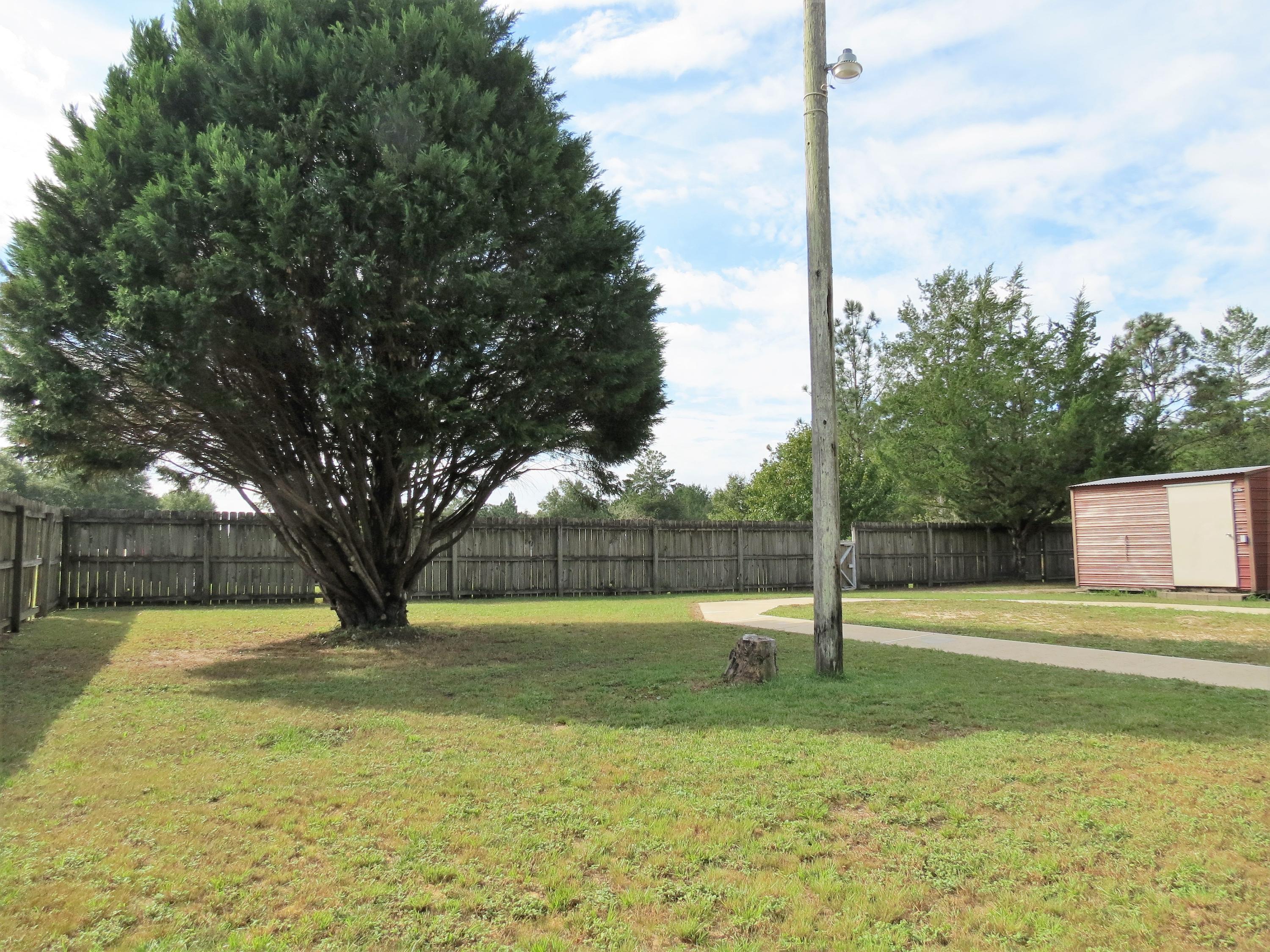 WHISPERING LAKES ESTATES - Residential