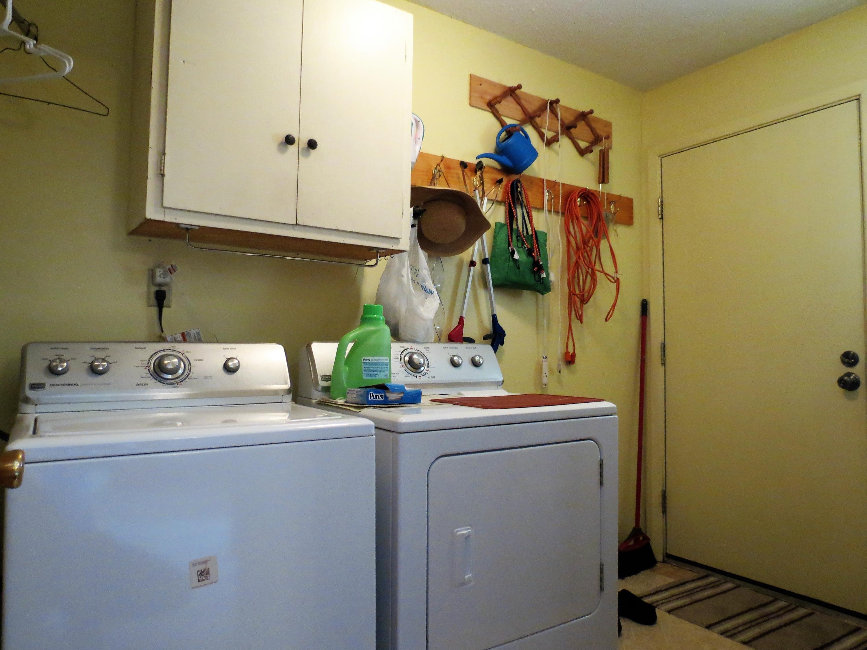 WHISPERING LAKES ESTATES - Residential