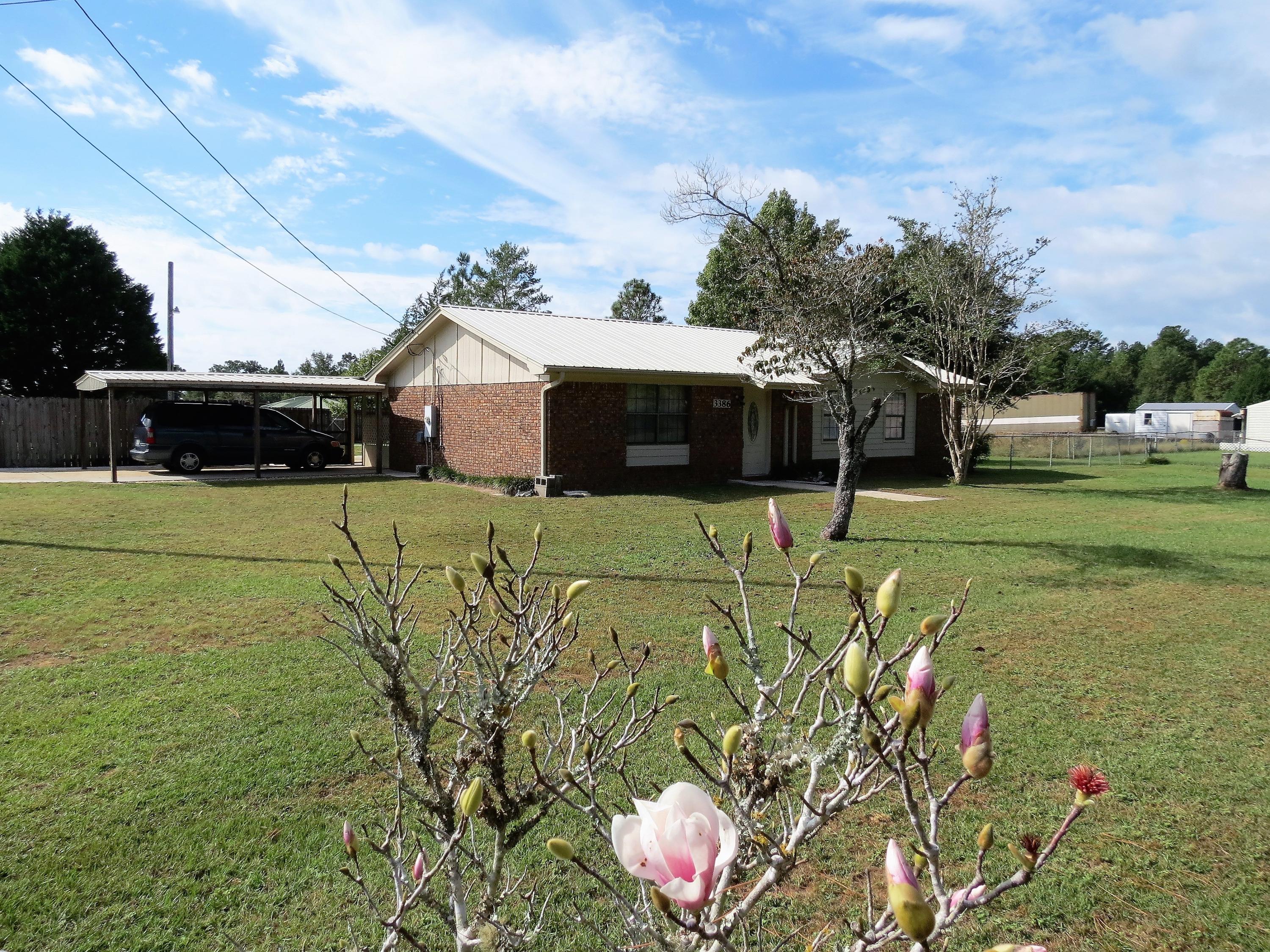 WHISPERING LAKES ESTATES - Residential