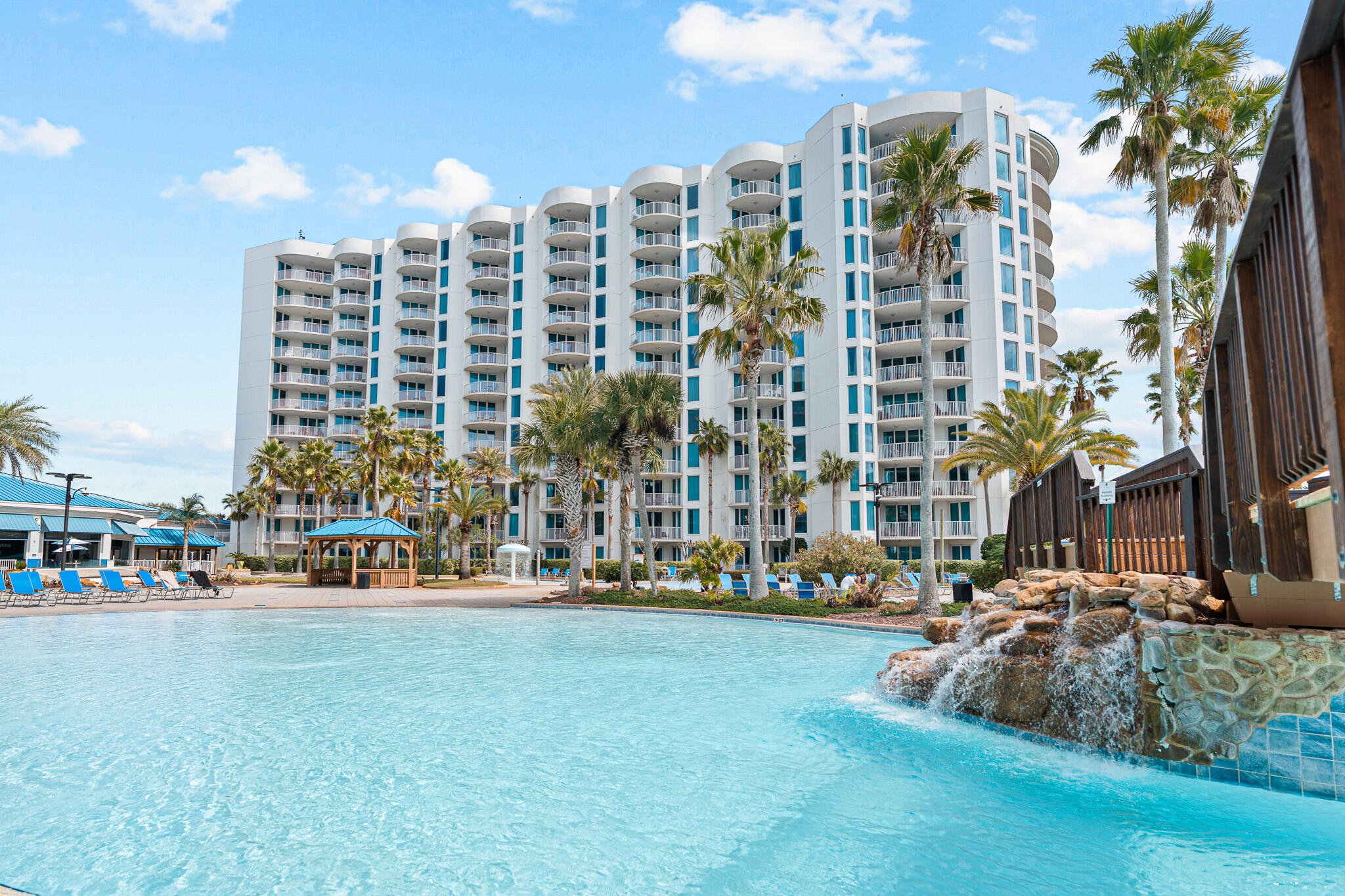 THE PALMS OF DESTIN - Residential