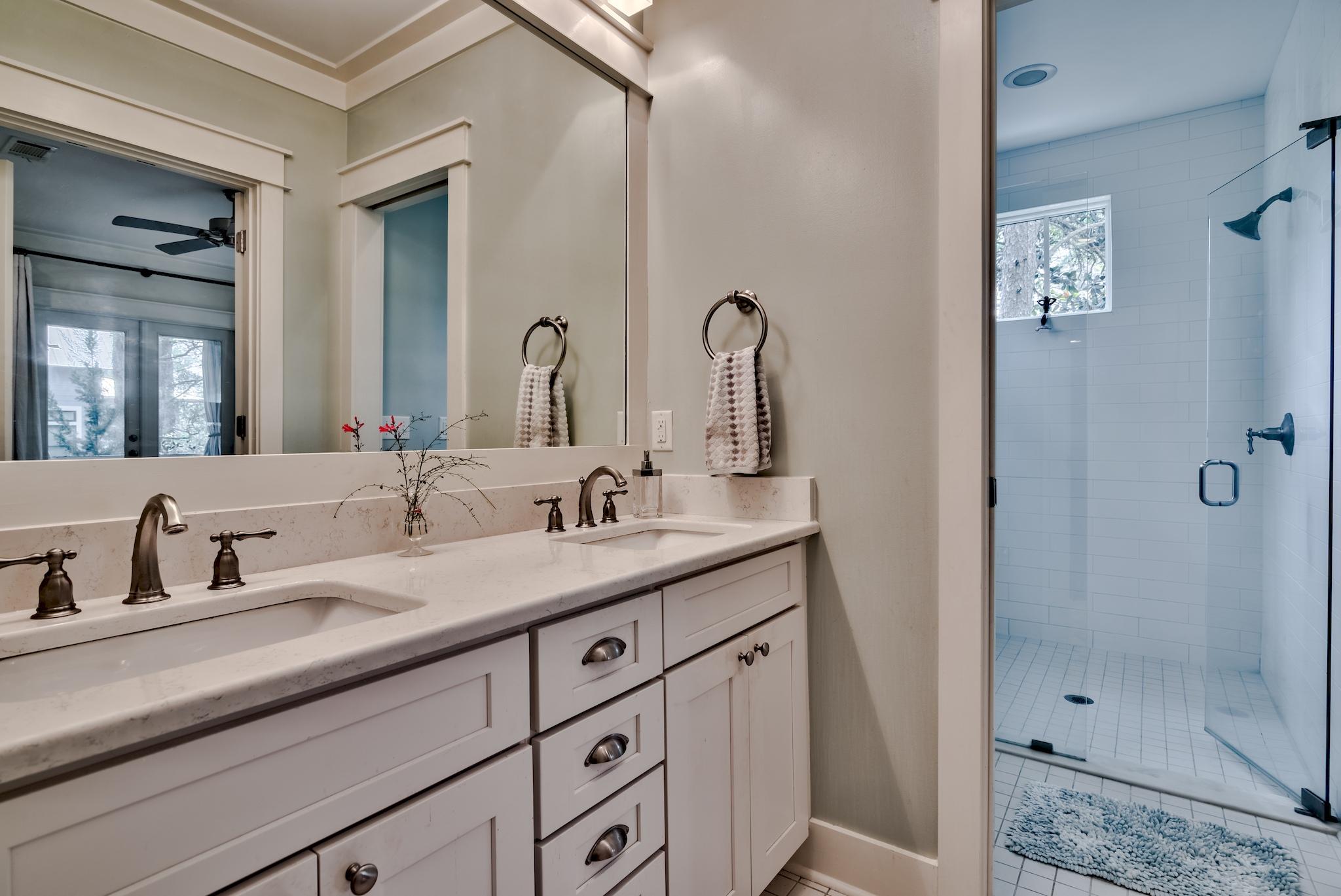 FOREST LAKES - Residential