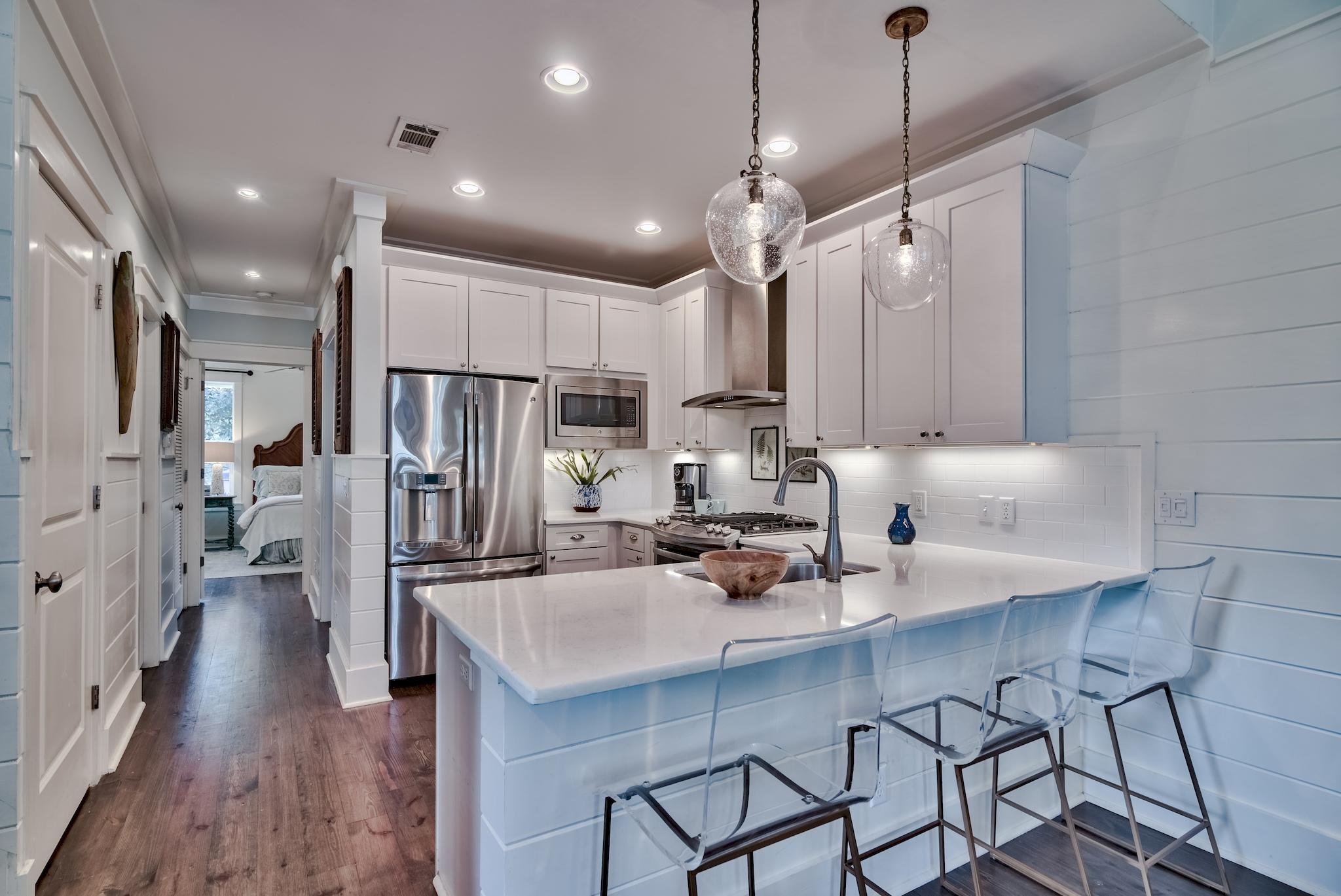 FOREST LAKES - Residential