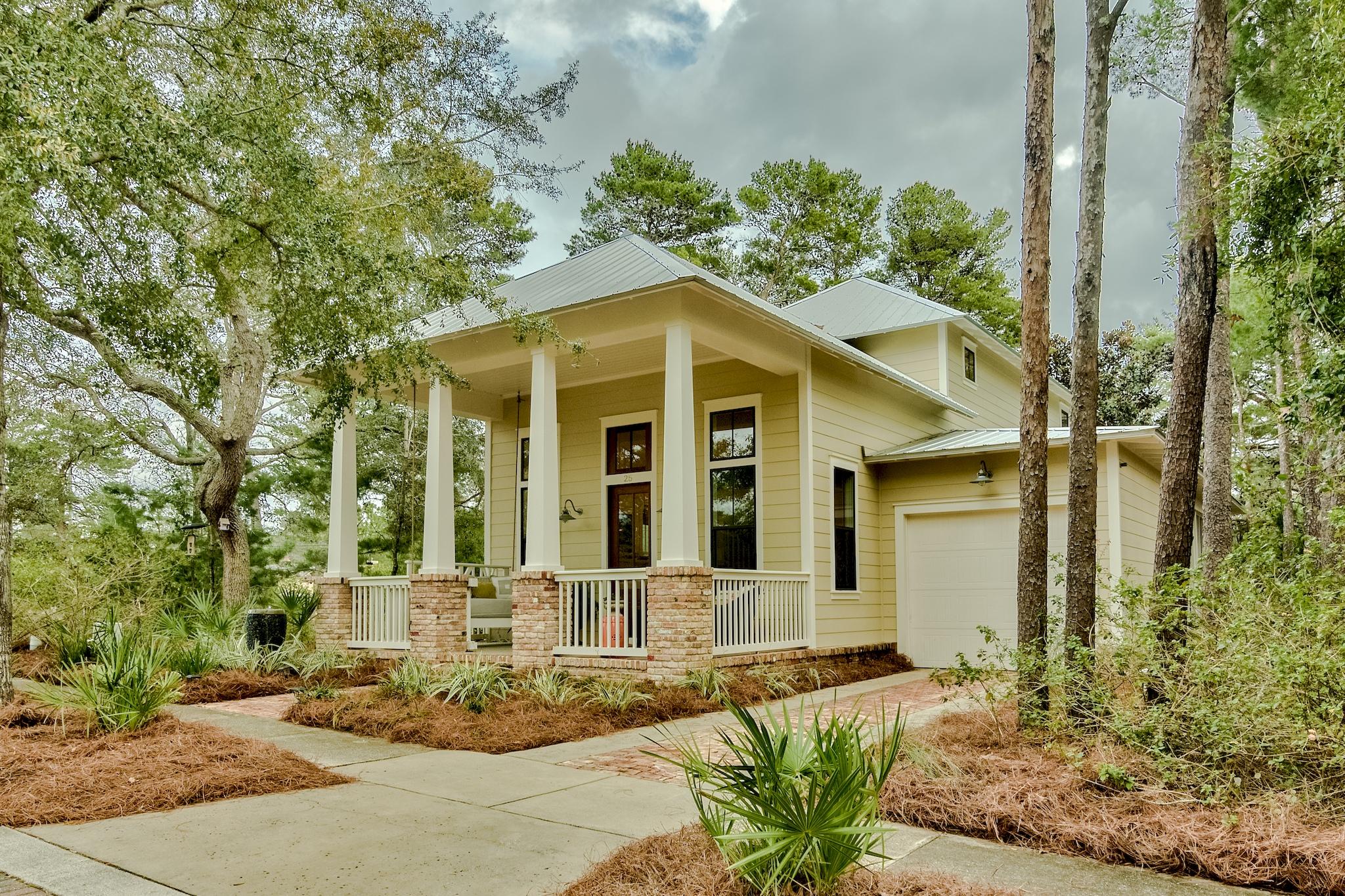 FOREST LAKES - Residential