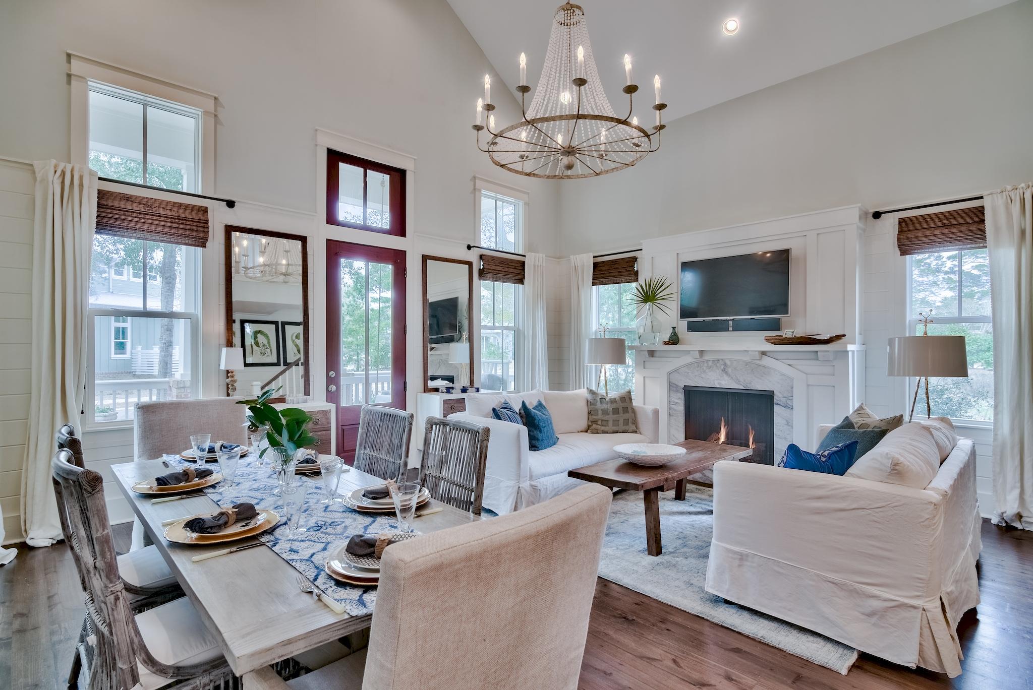 FOREST LAKES - Residential