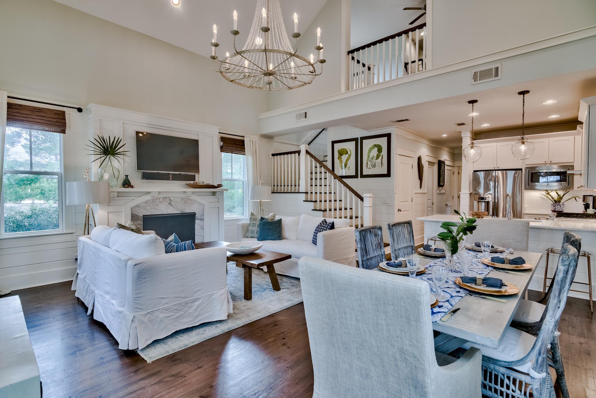 FOREST LAKES - Residential