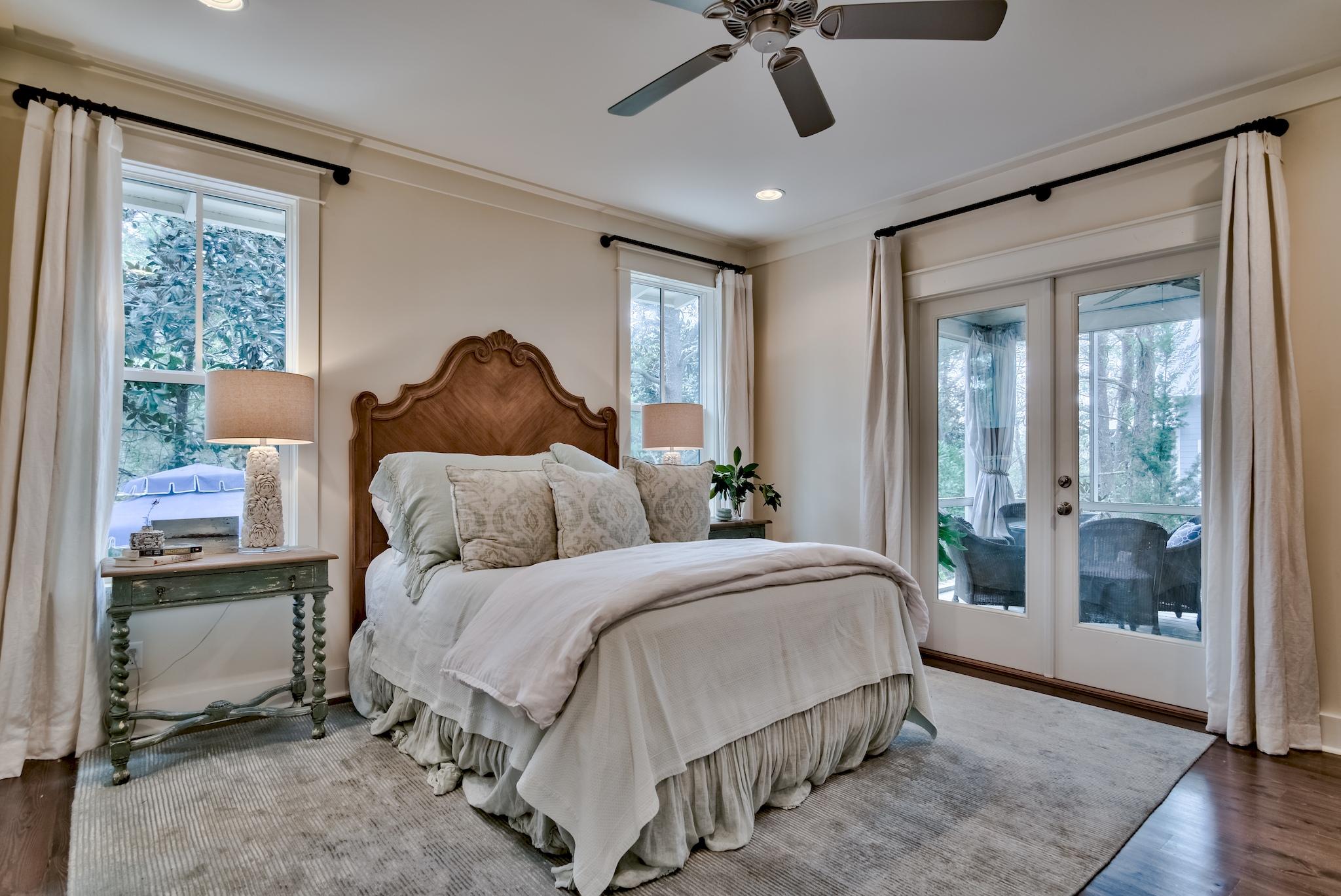 FOREST LAKES - Residential