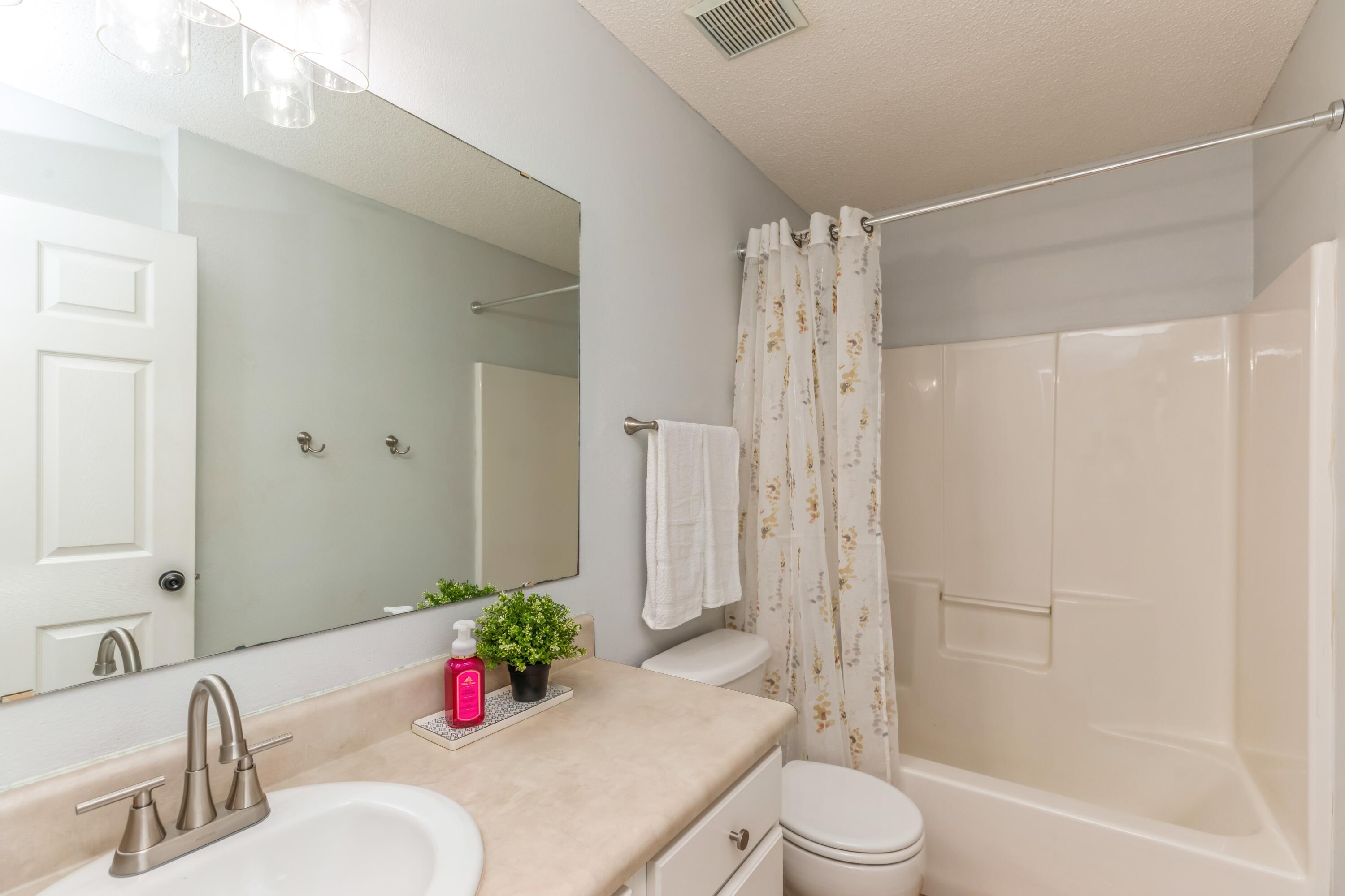 EAST BAY HEIGHTS - Residential