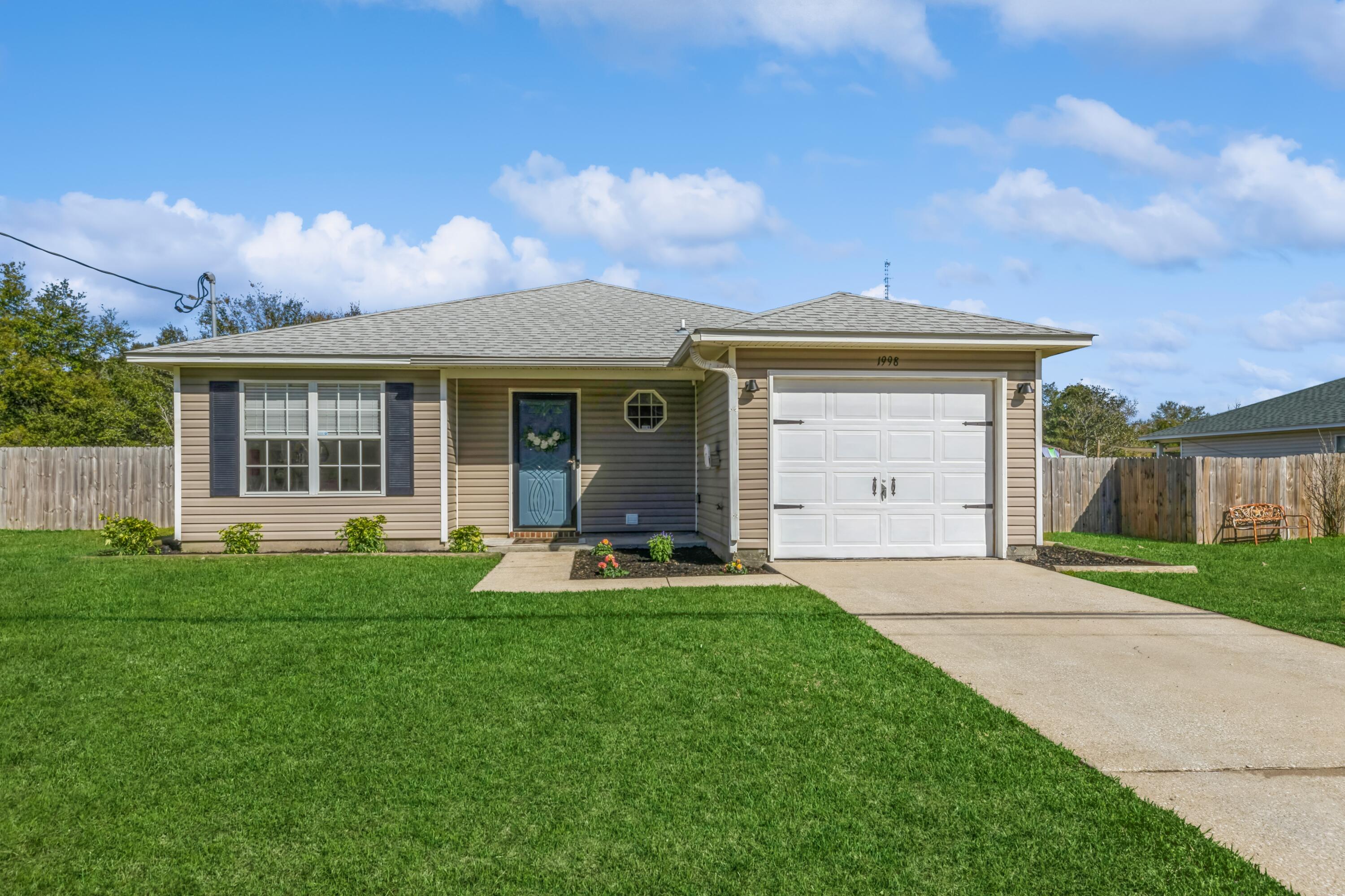 EAST BAY HEIGHTS - Residential