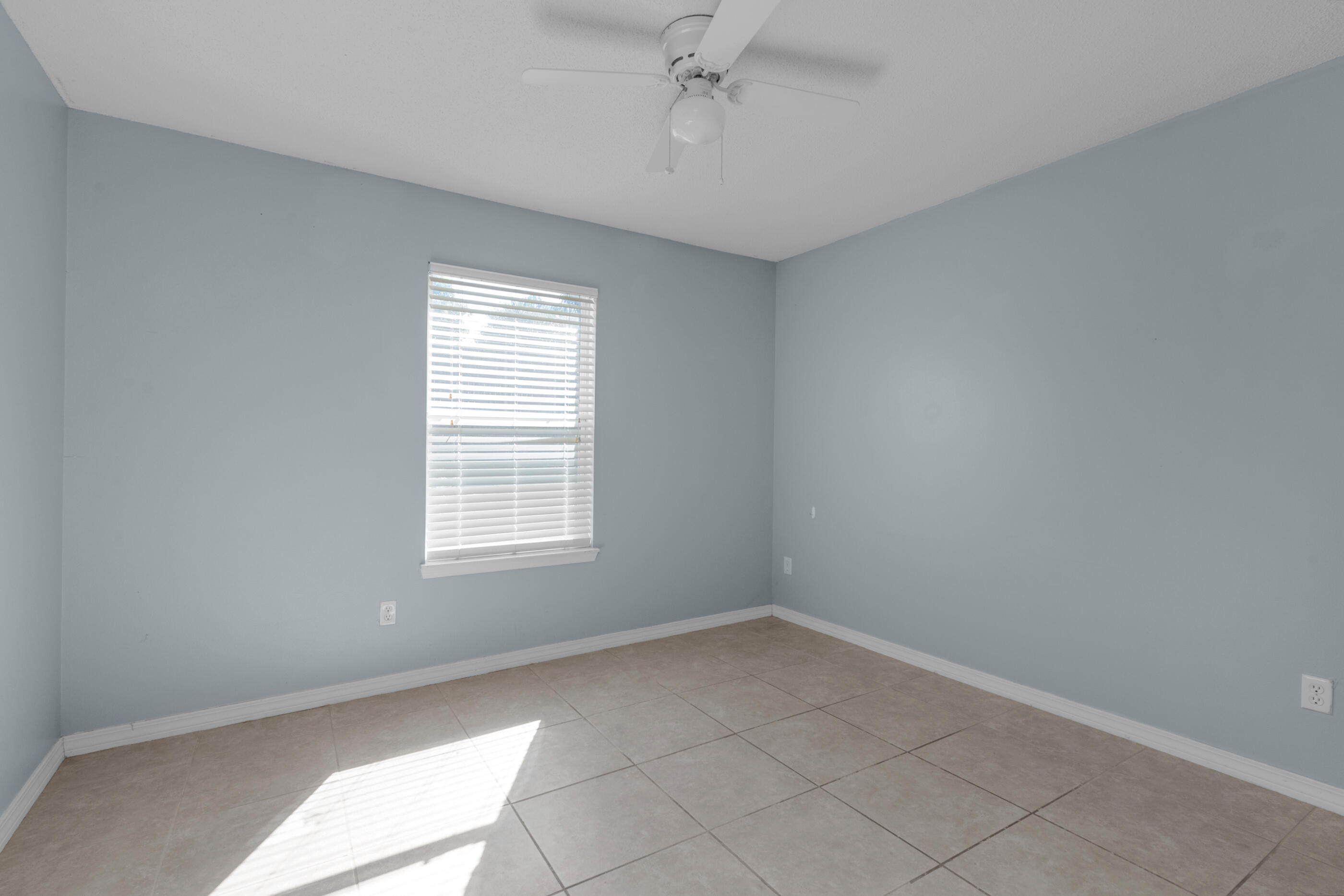 NORTHVIEW ESTATES 7TH ADDN - Residential